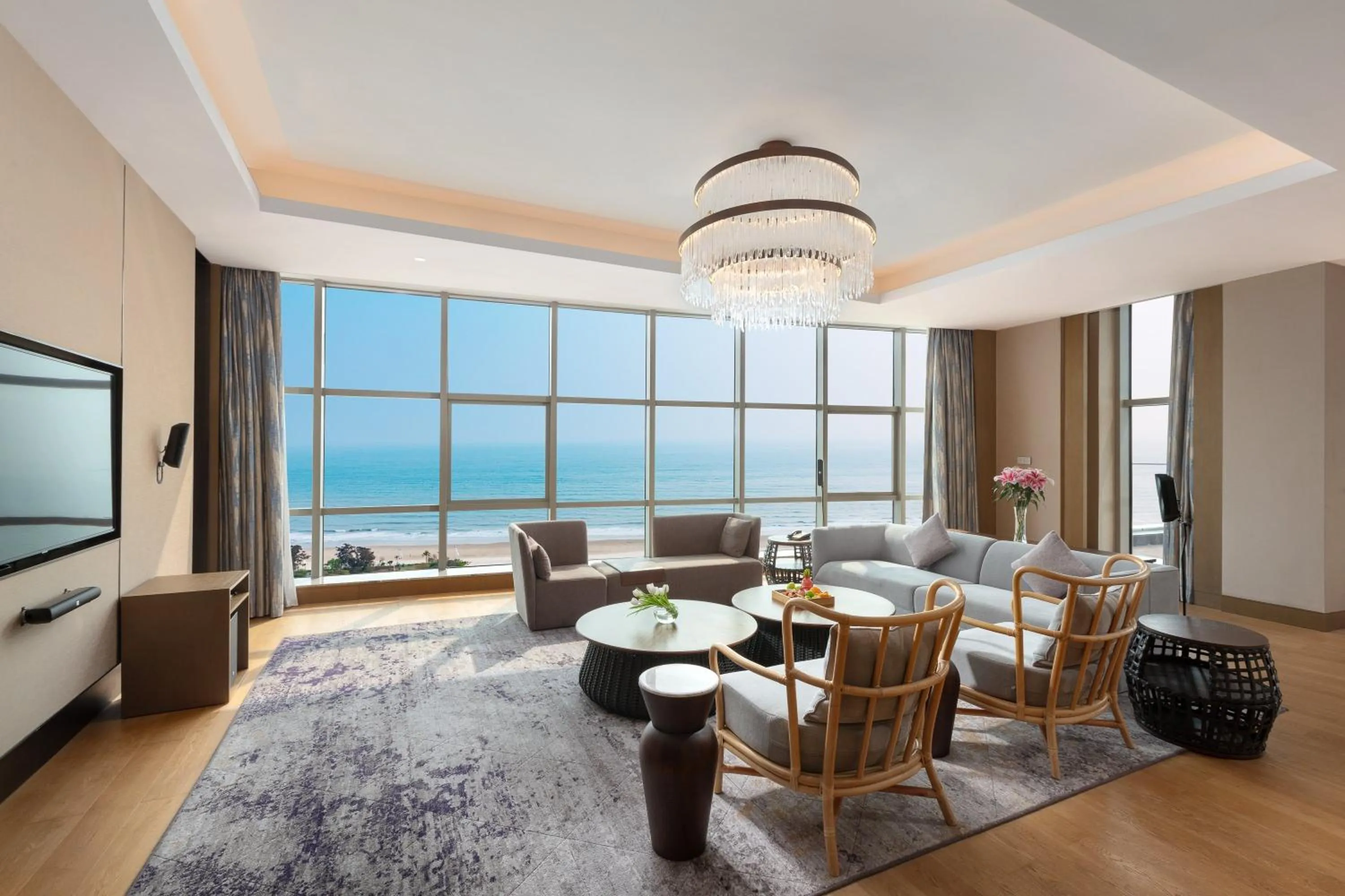 Photo of the whole room in Crowne Plaza Beihai Silver Beach by IHG