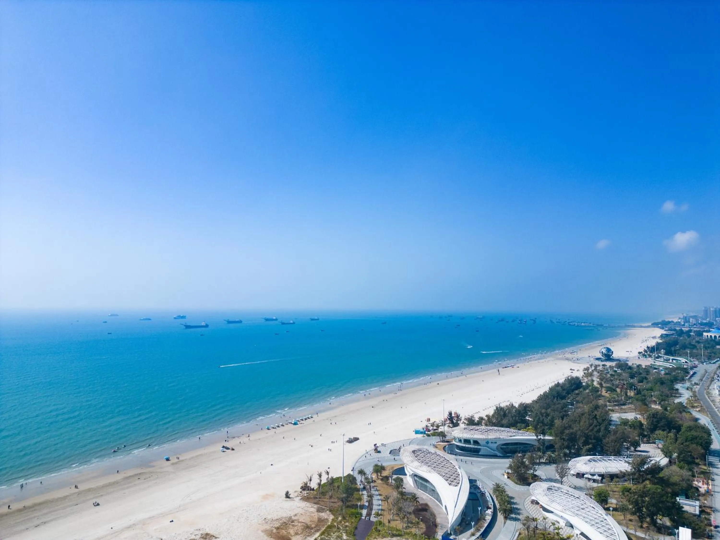 Beach in Crowne Plaza Beihai Silver Beach by IHG