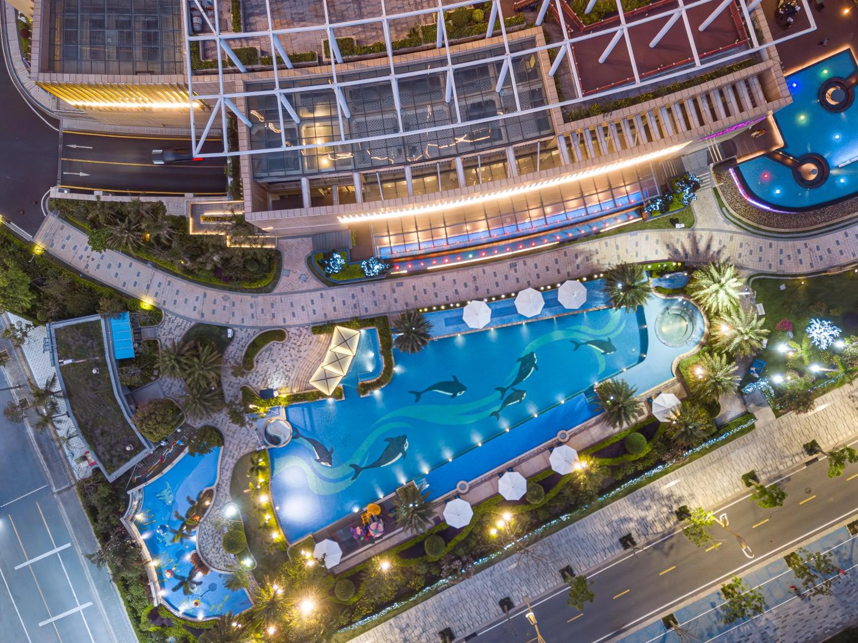 Swimming pool in Crowne Plaza Beihai Silver Beach by IHG