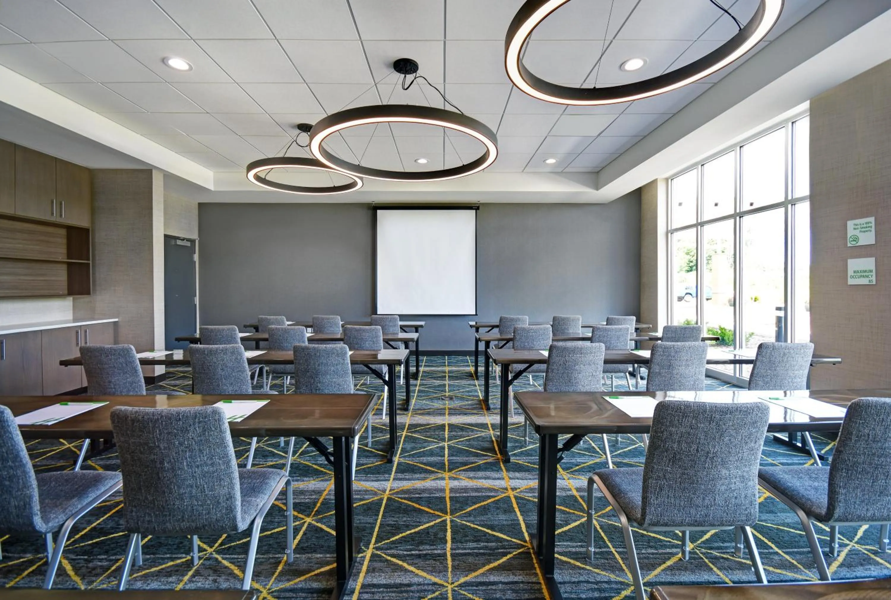 Meeting/conference room in Holiday Inn Grand Rapids North - Walker by IHG