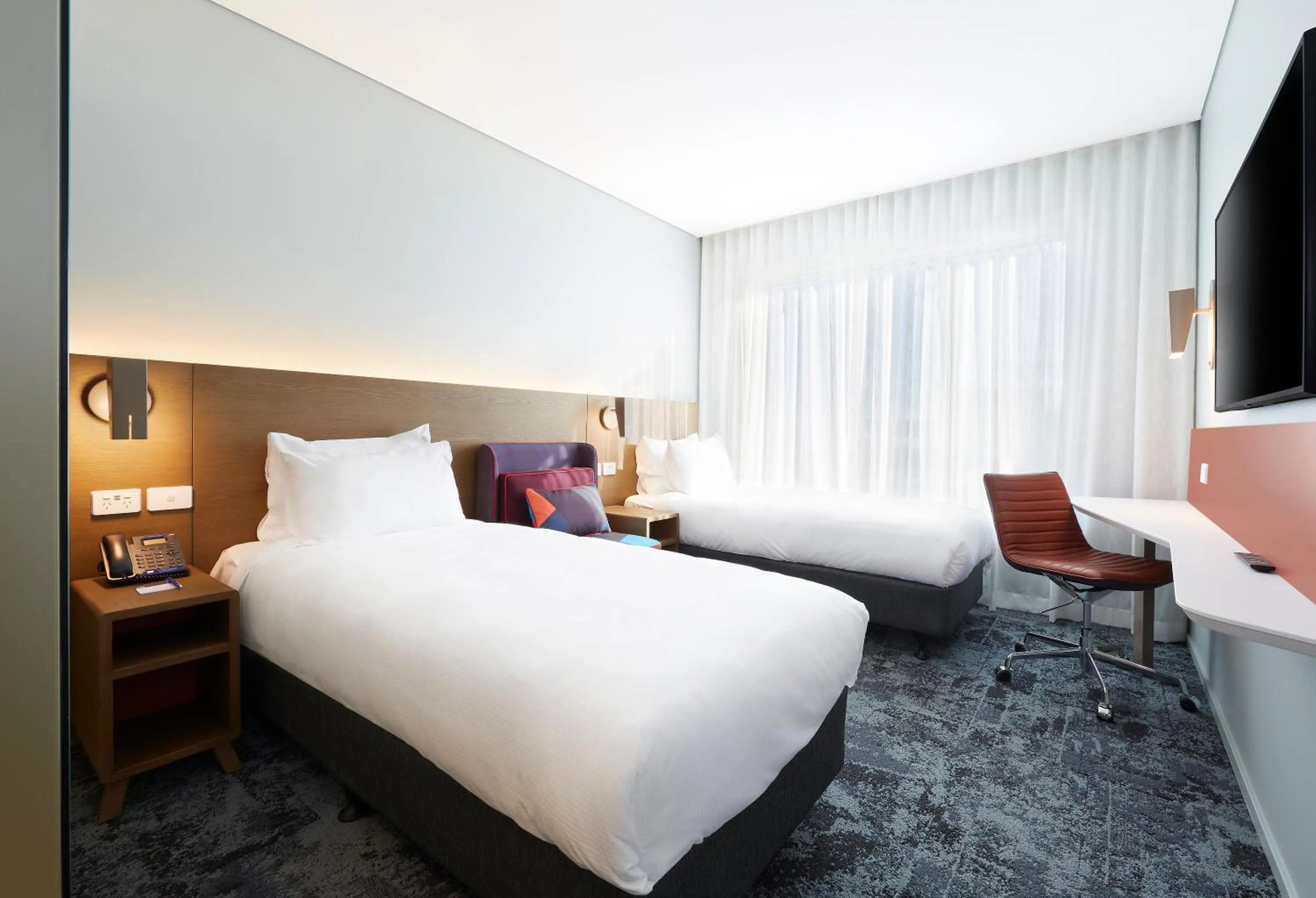 Photo of the whole room, Bed in Holiday Inn Express Sydney Airport by IHG
