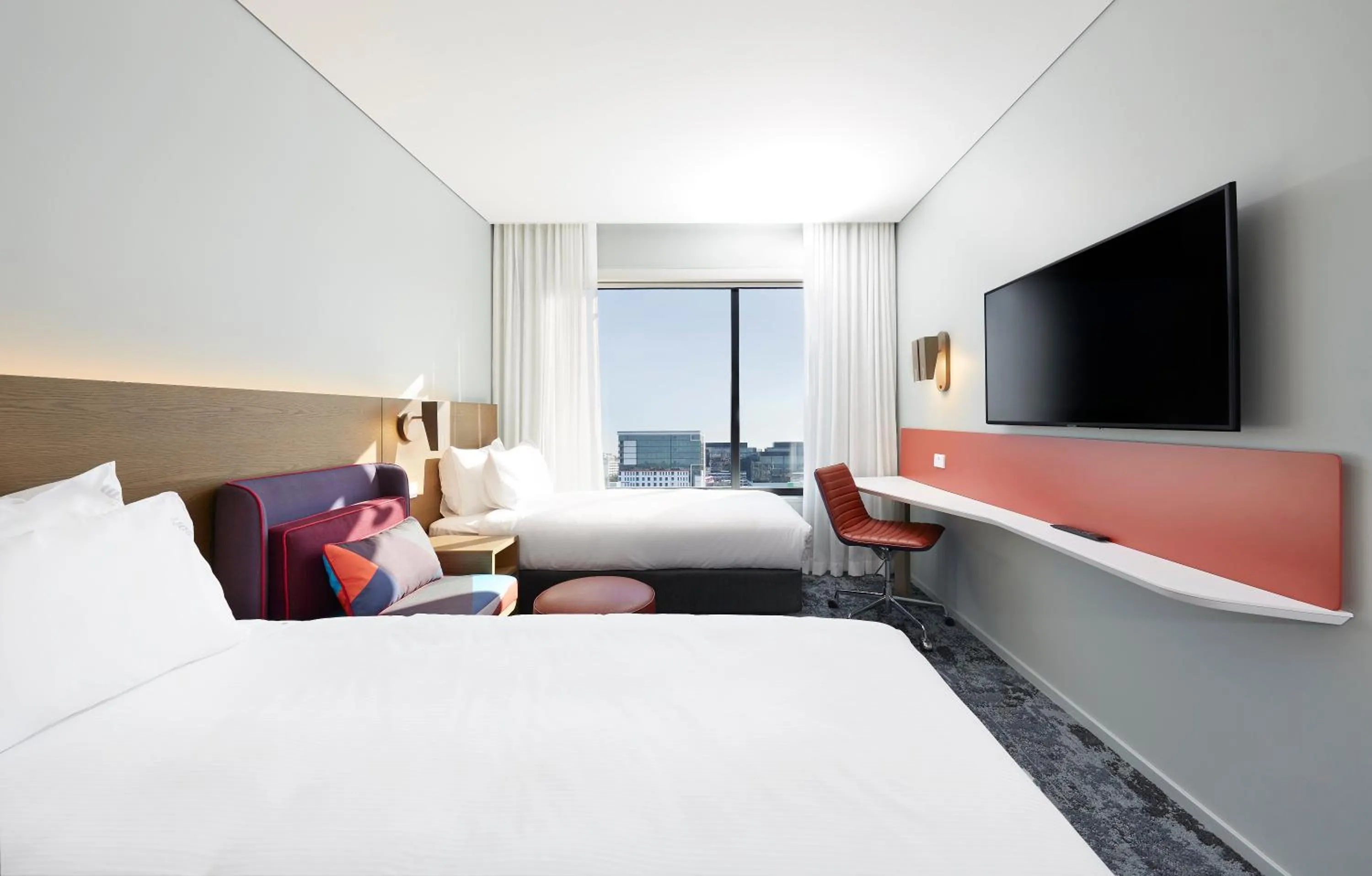 Photo of the whole room, Bed in Holiday Inn Express Sydney Airport by IHG