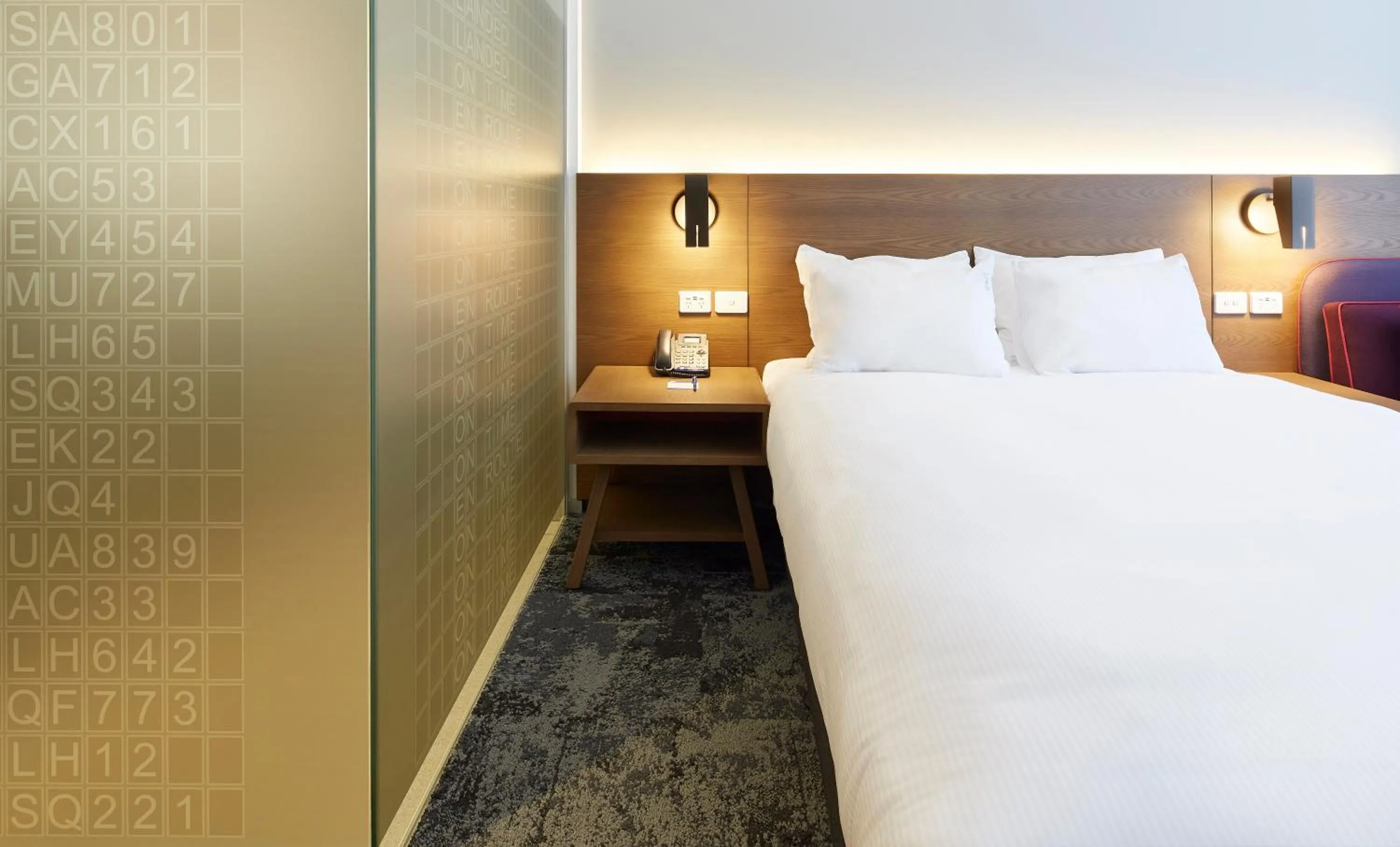 Photo of the whole room, Bed in Holiday Inn Express Sydney Airport by IHG