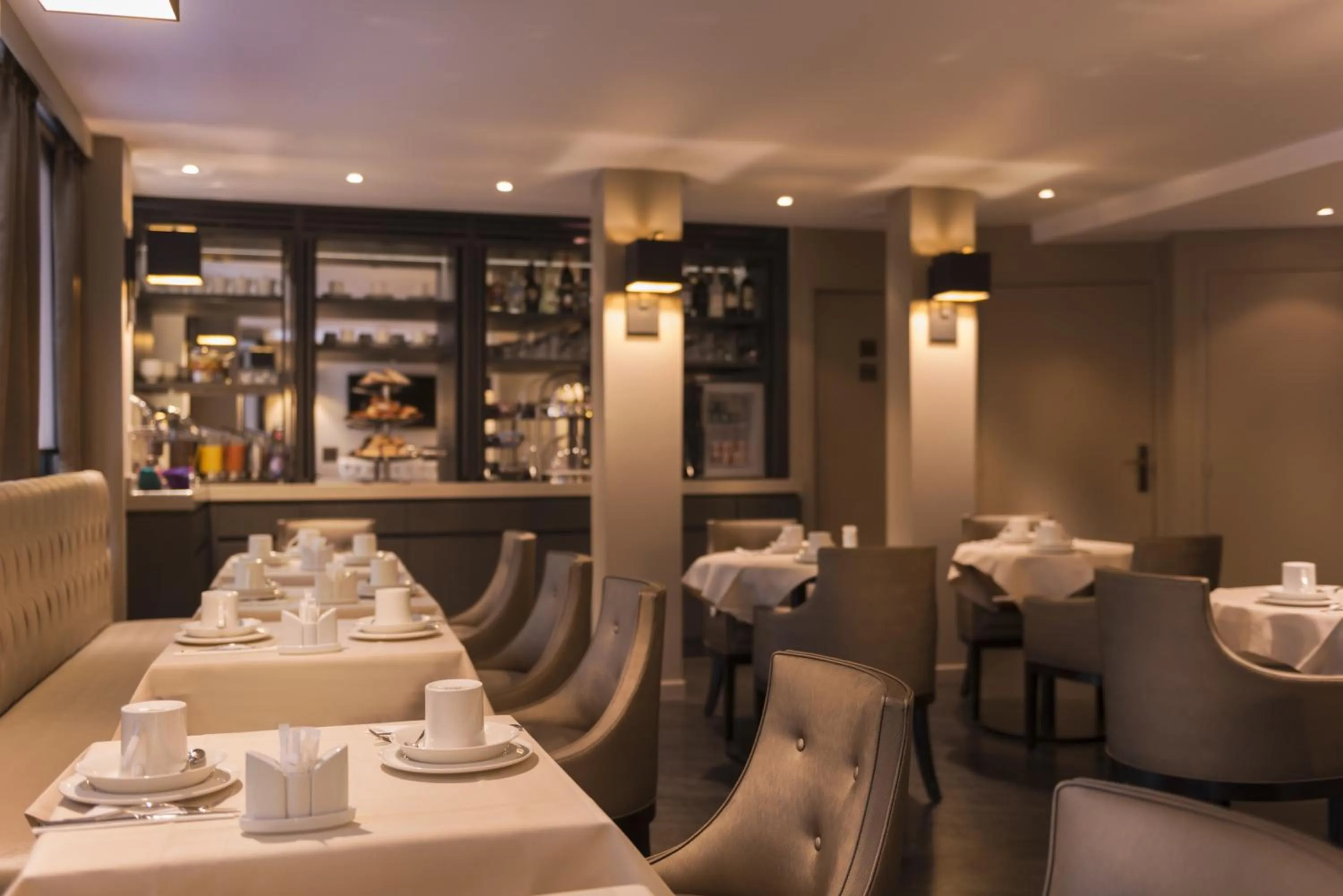 American breakfast in La Villa des Ternes