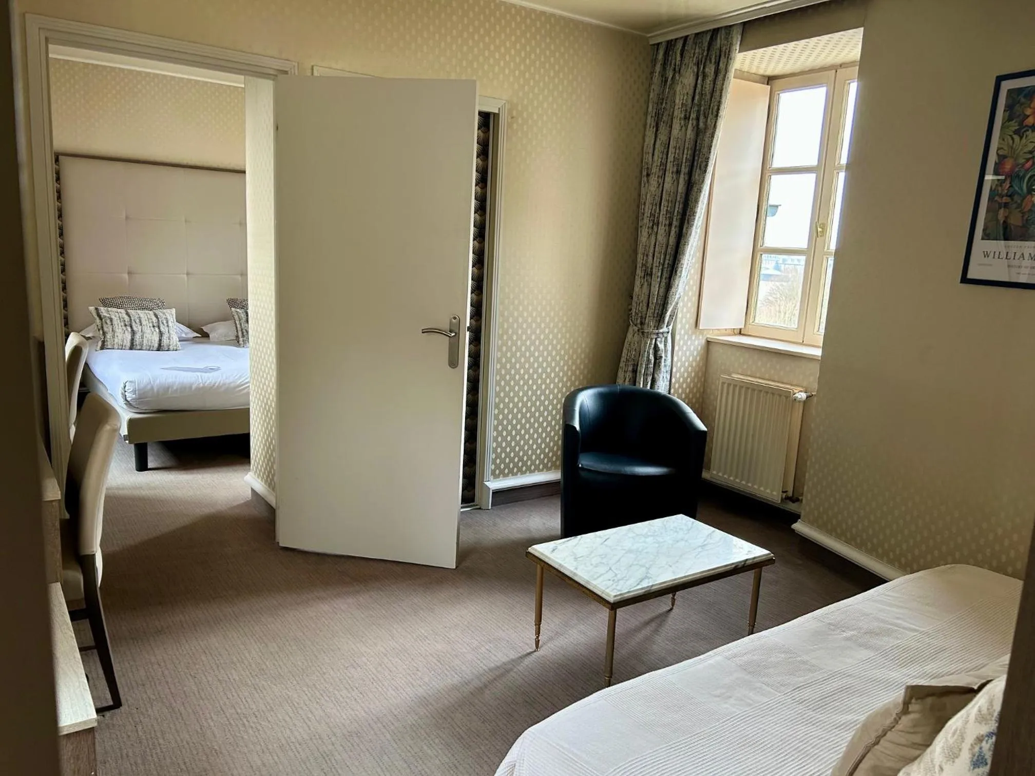 Bedroom, Bed in Cit'Hotel le Challonge