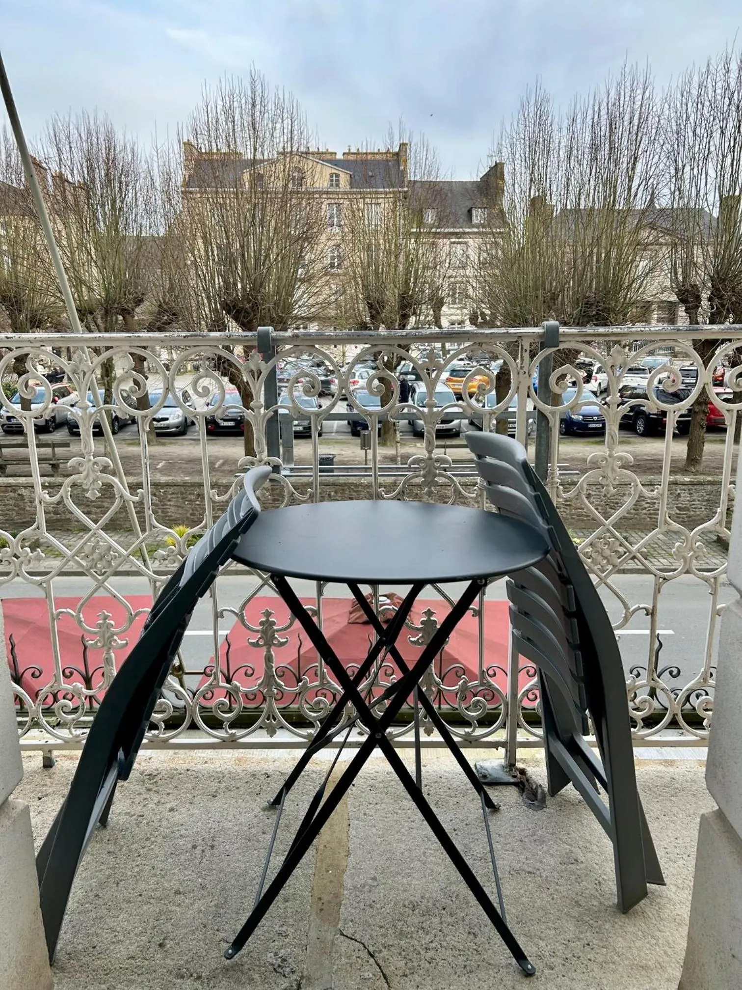 Balcony/Terrace in Cit'Hotel le Challonge