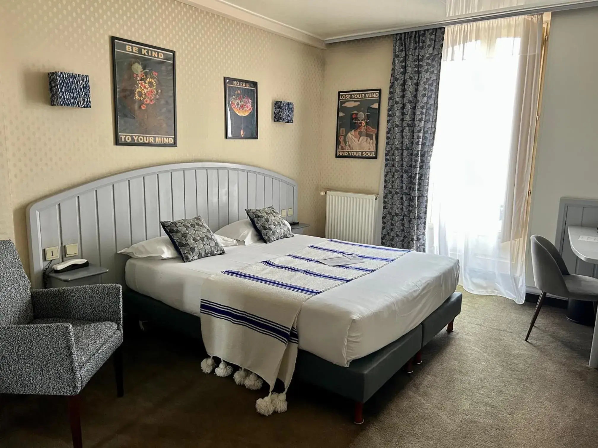 Bedroom, Bed in Cit'Hotel le Challonge Bedroom, Bed in Cit'Hotel le Challonge