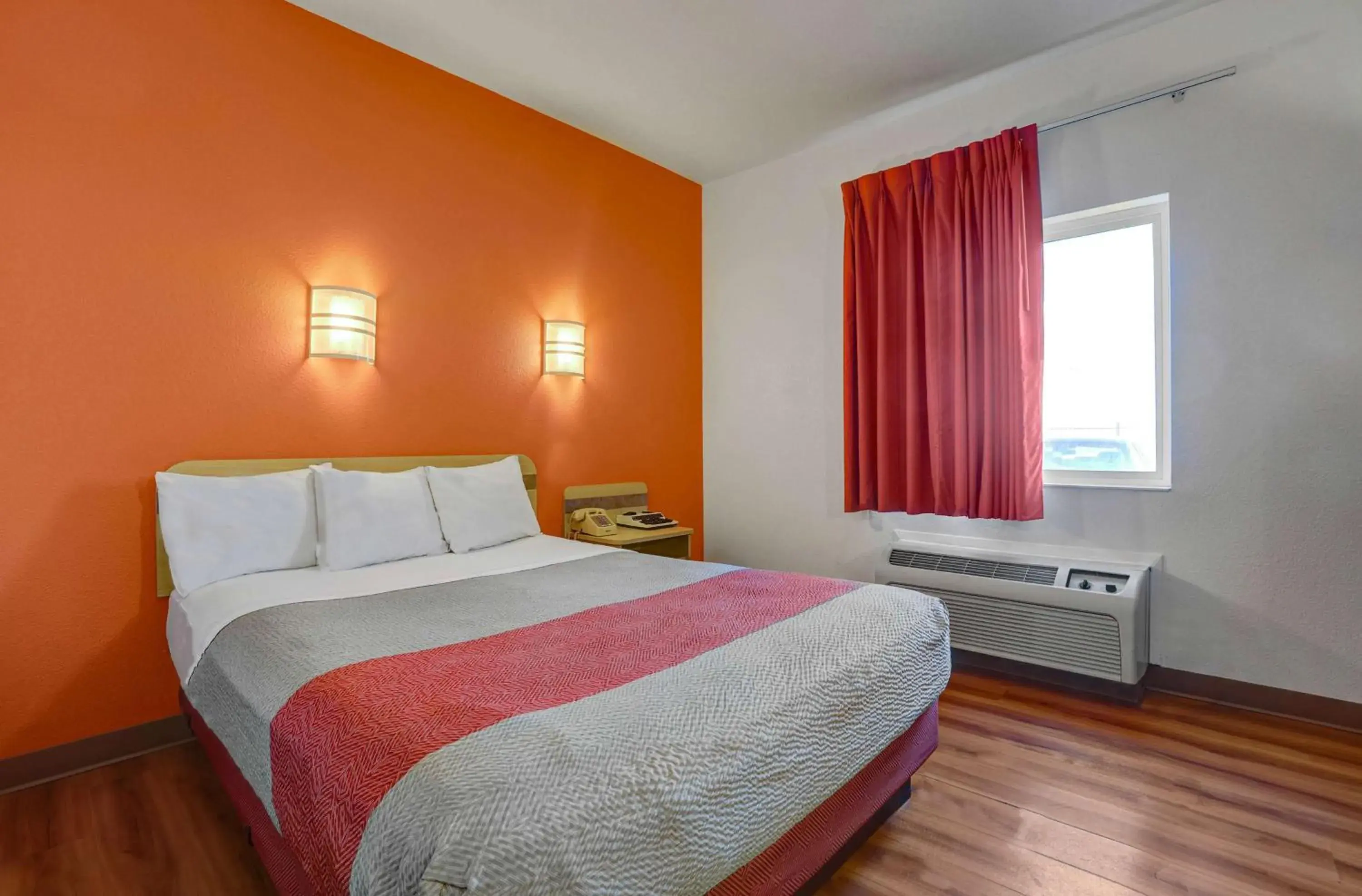 Photo of the whole room, Bed in Motel 6-Lemoore, CA Photo of the whole room, Bed in Motel 6-Lemoore, CA