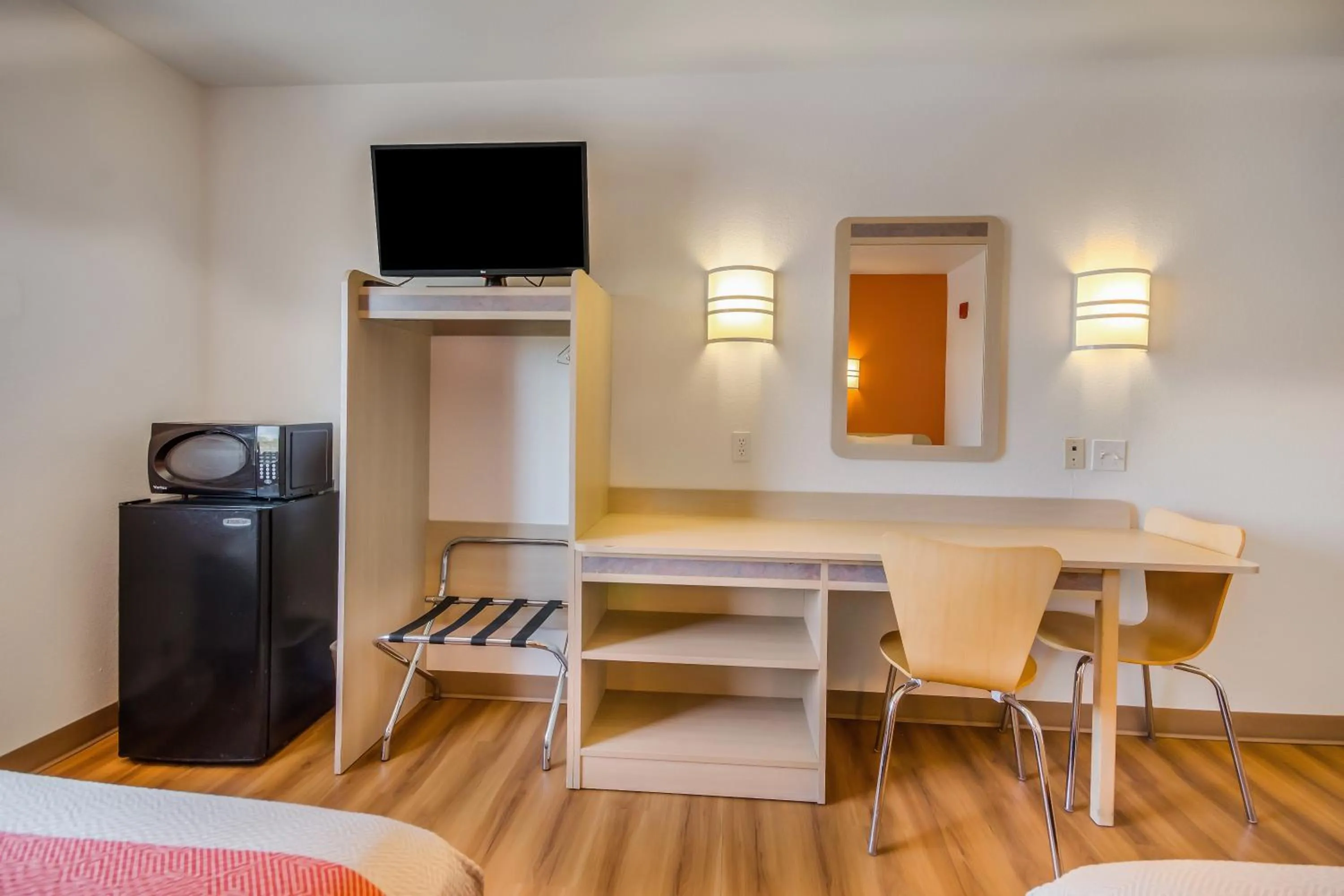 Bed in Motel 6-Lemoore, CA