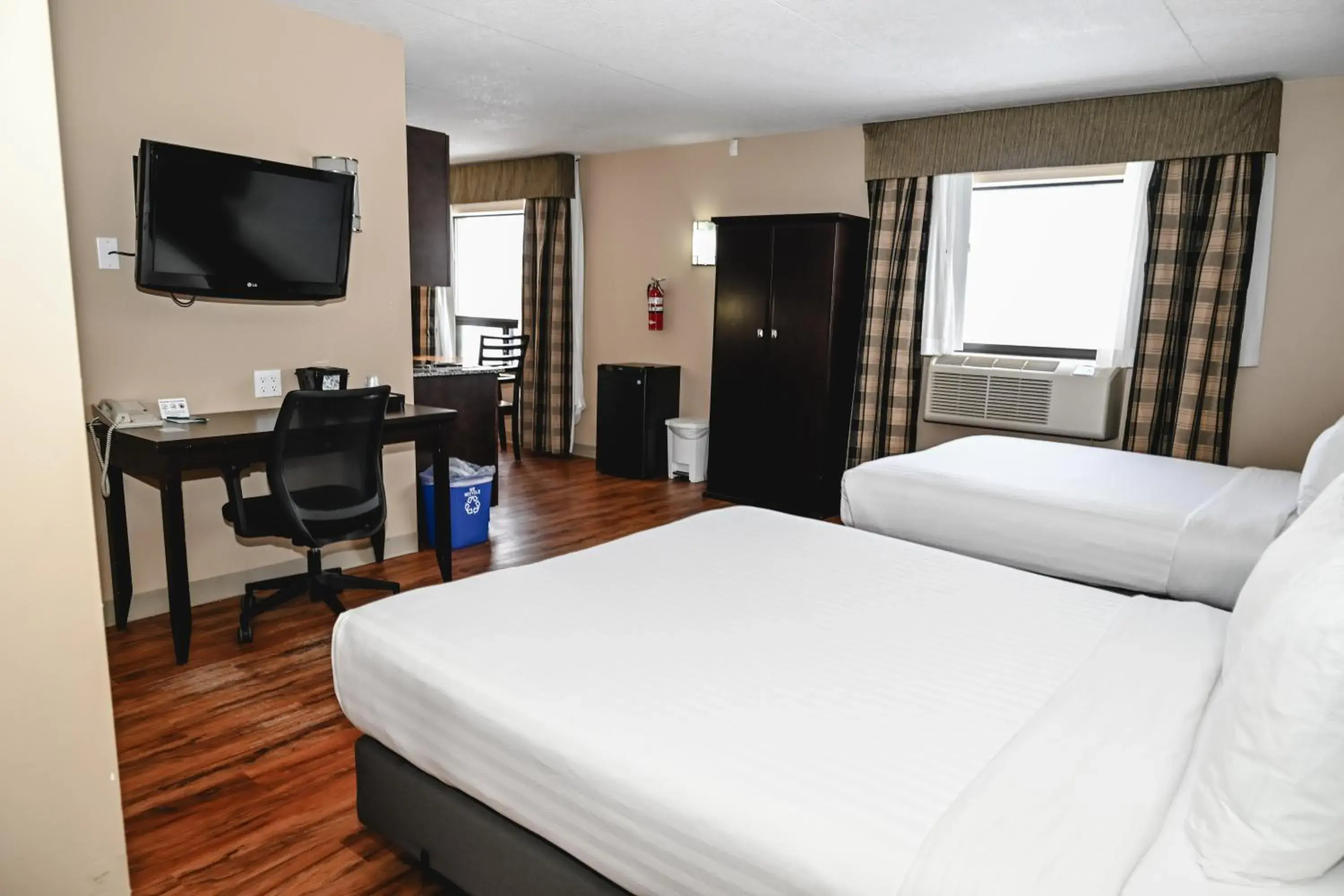 Bedroom, Bed in Quality Hotel & Conference Centre Bedroom, Bed in Quality Hotel & Conference Centre