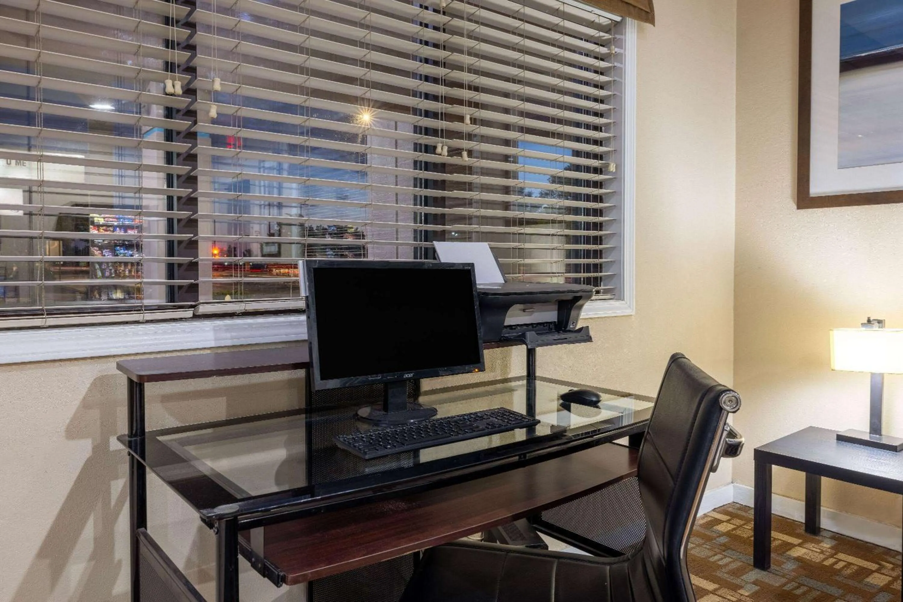 Business facilities in Days Inn by Wyndham Roswell