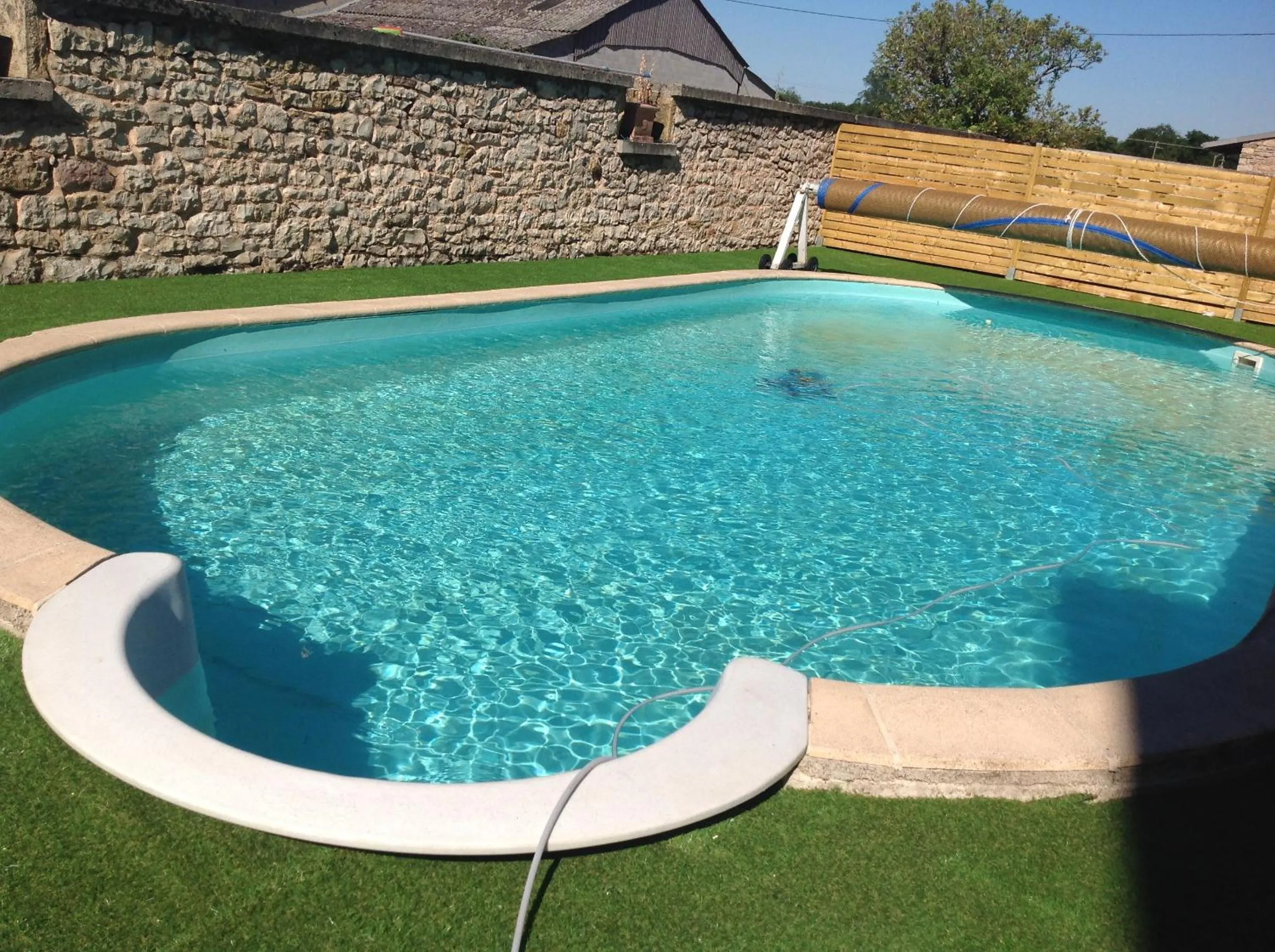 Swimming pool in La ferme de Manon
