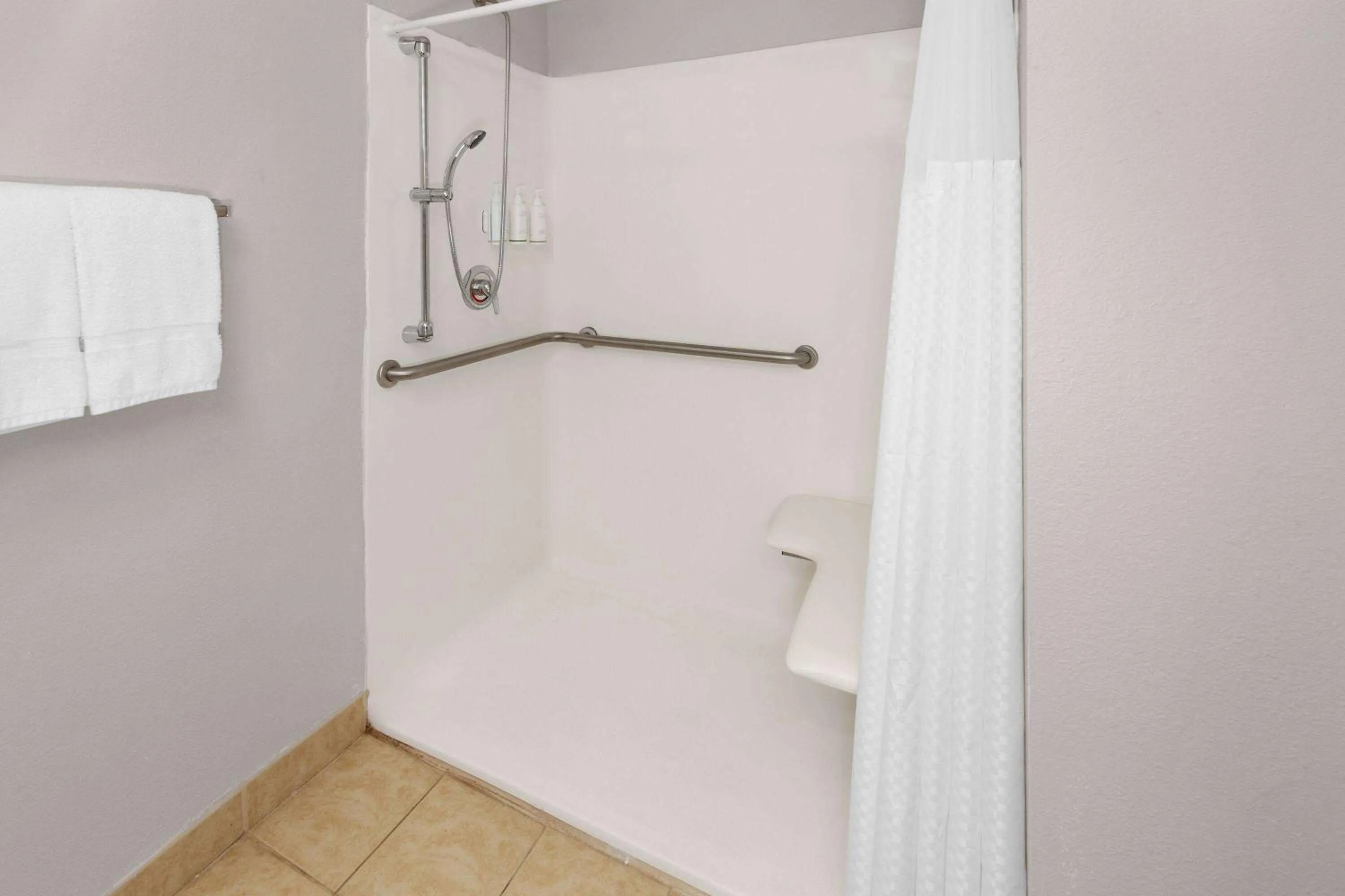 Shower in Days Inn by Wyndham Shelby