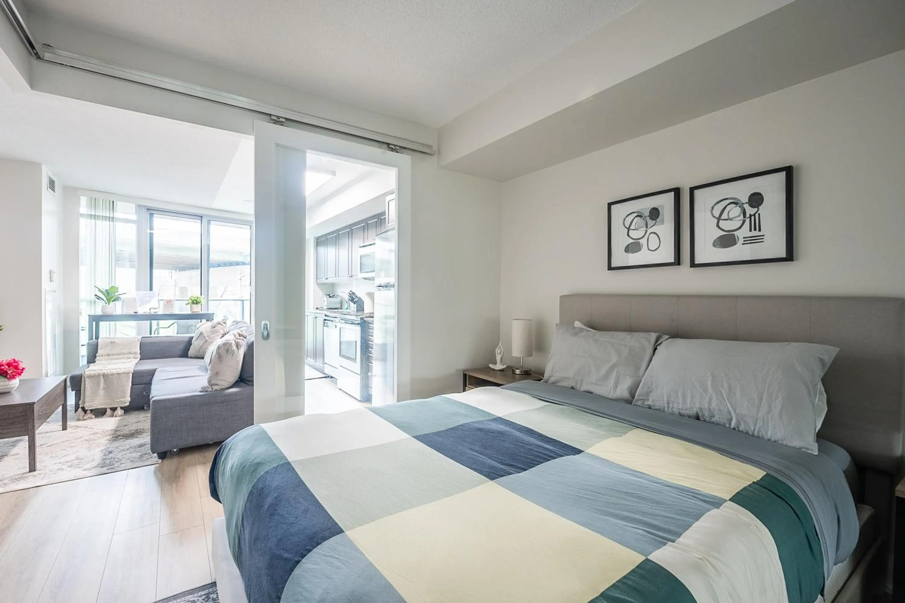 Bed in GLOBALSTAY Magnificent Condos in DT