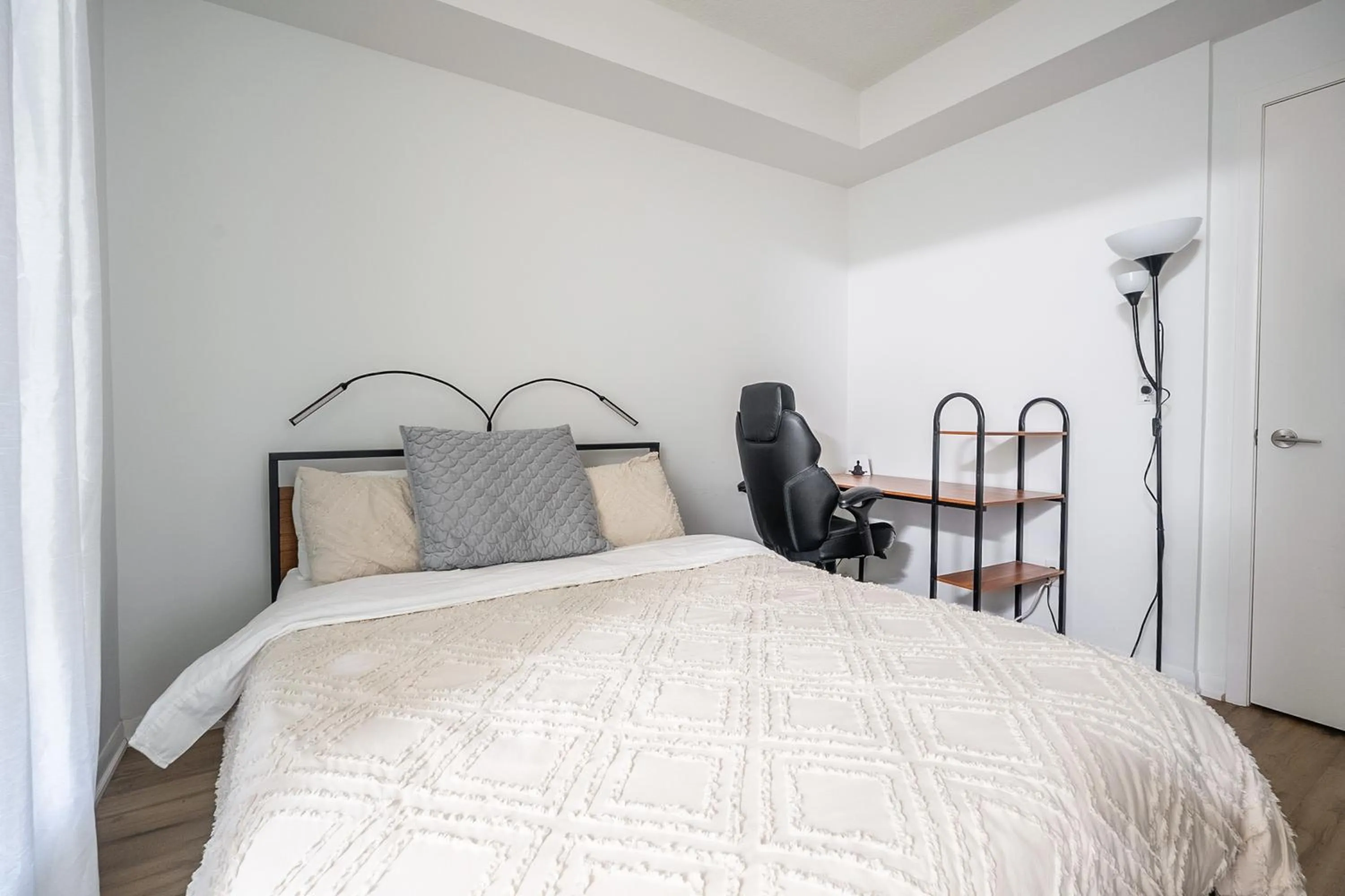 Bed in GLOBALSTAY Magnificent Condos in DT