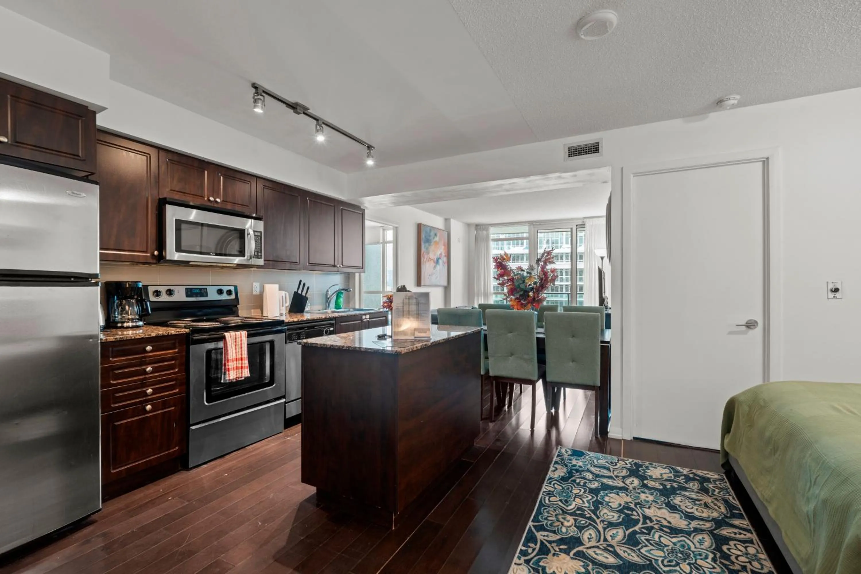 Kitchen or kitchenette in GLOBALSTAY Magnificent Condos in DT