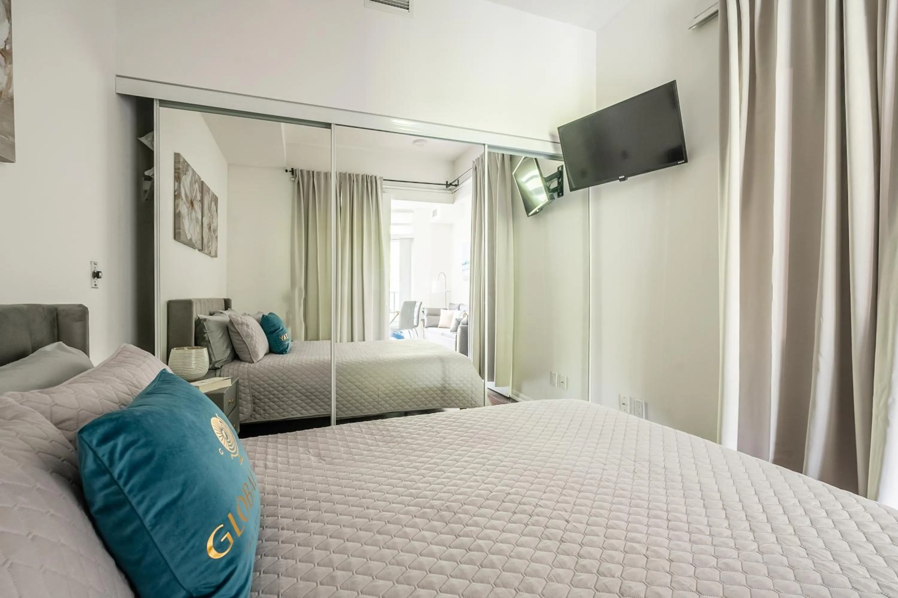 Bed in GLOBALSTAY Magnificent Condos in DT