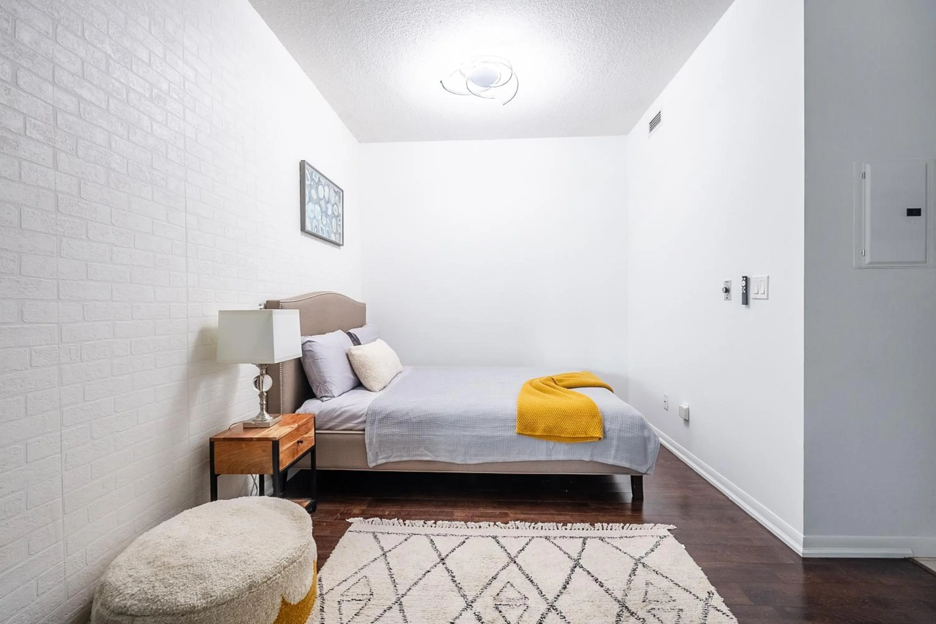 Bed in GLOBALSTAY Magnificent Condos in DT