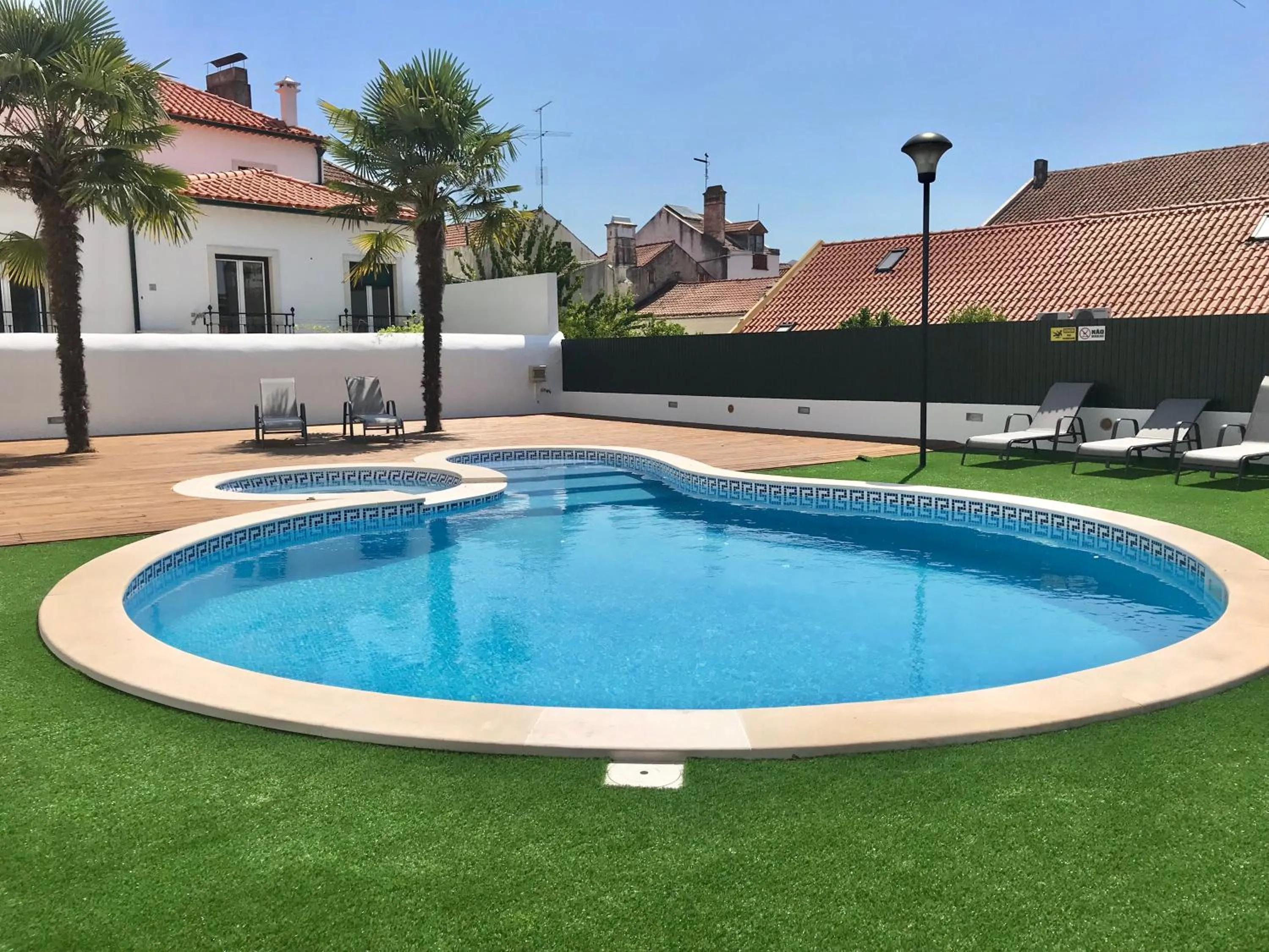 Swimming pool in O Paço - Vintage Suites