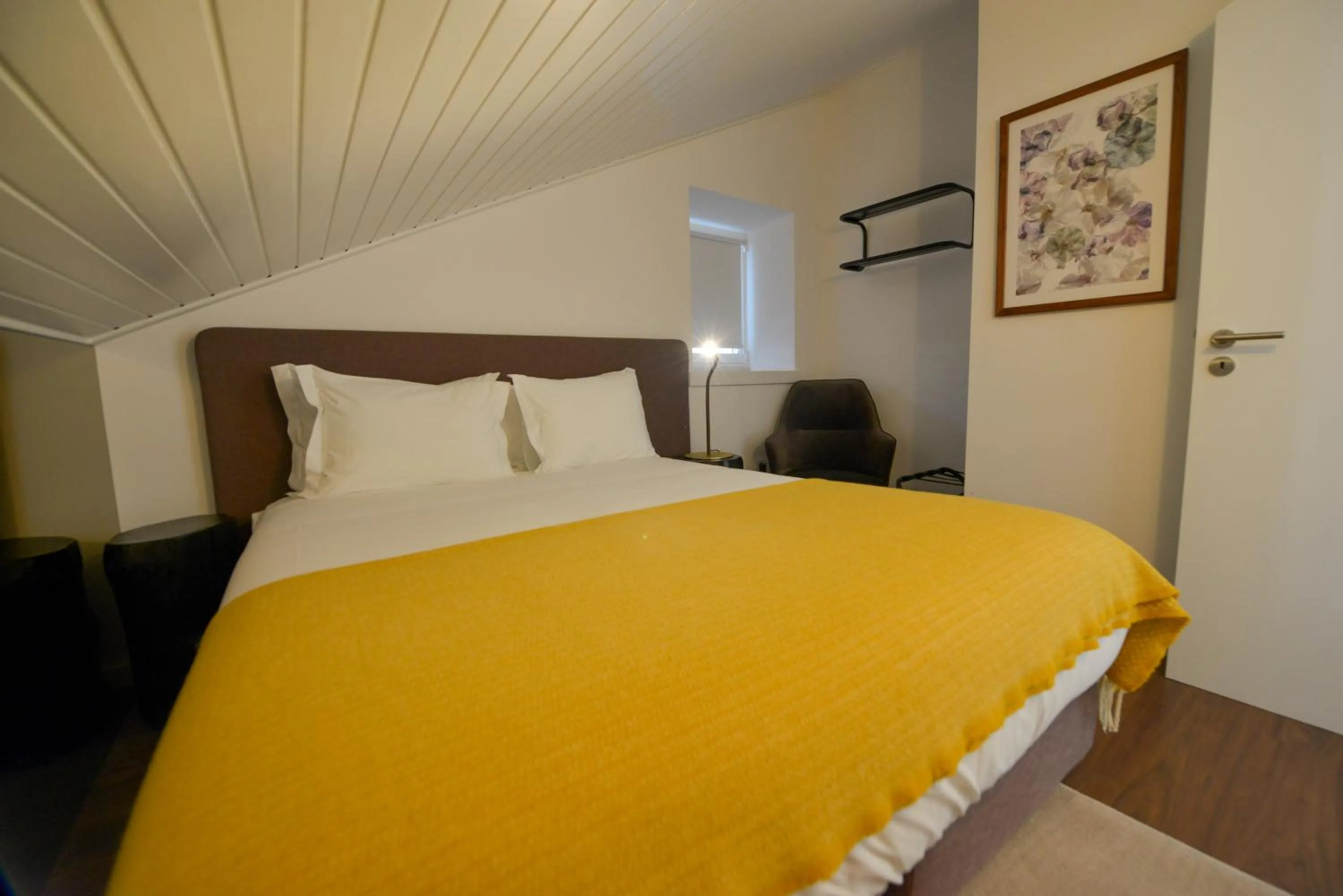 Bedroom, Bed in O Paço - Vintage Suites