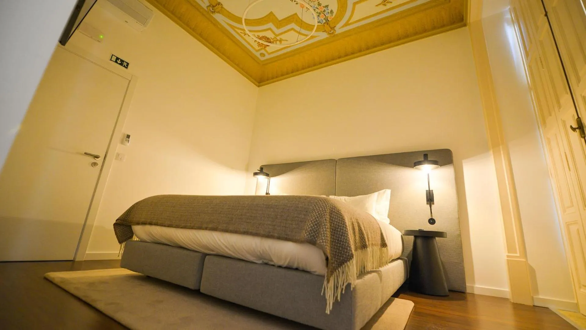 Bedroom, Bed in O Paço - Vintage Suites