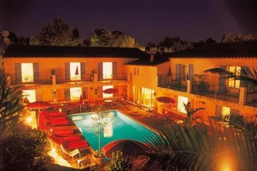 Swimming pool in La Bastide de Valbonne