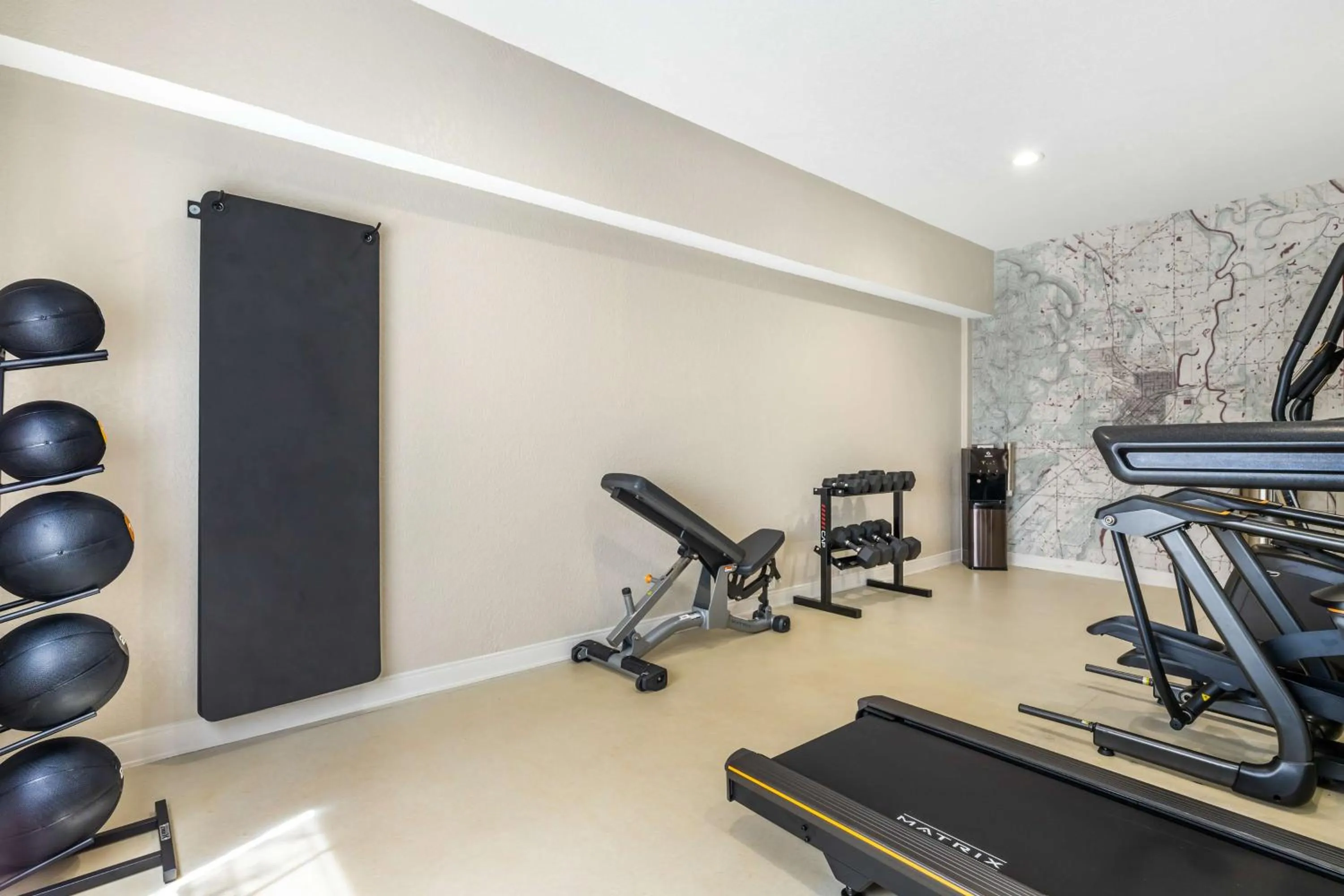 Fitness centre/facilities in Best Western Prime Inn & Suites