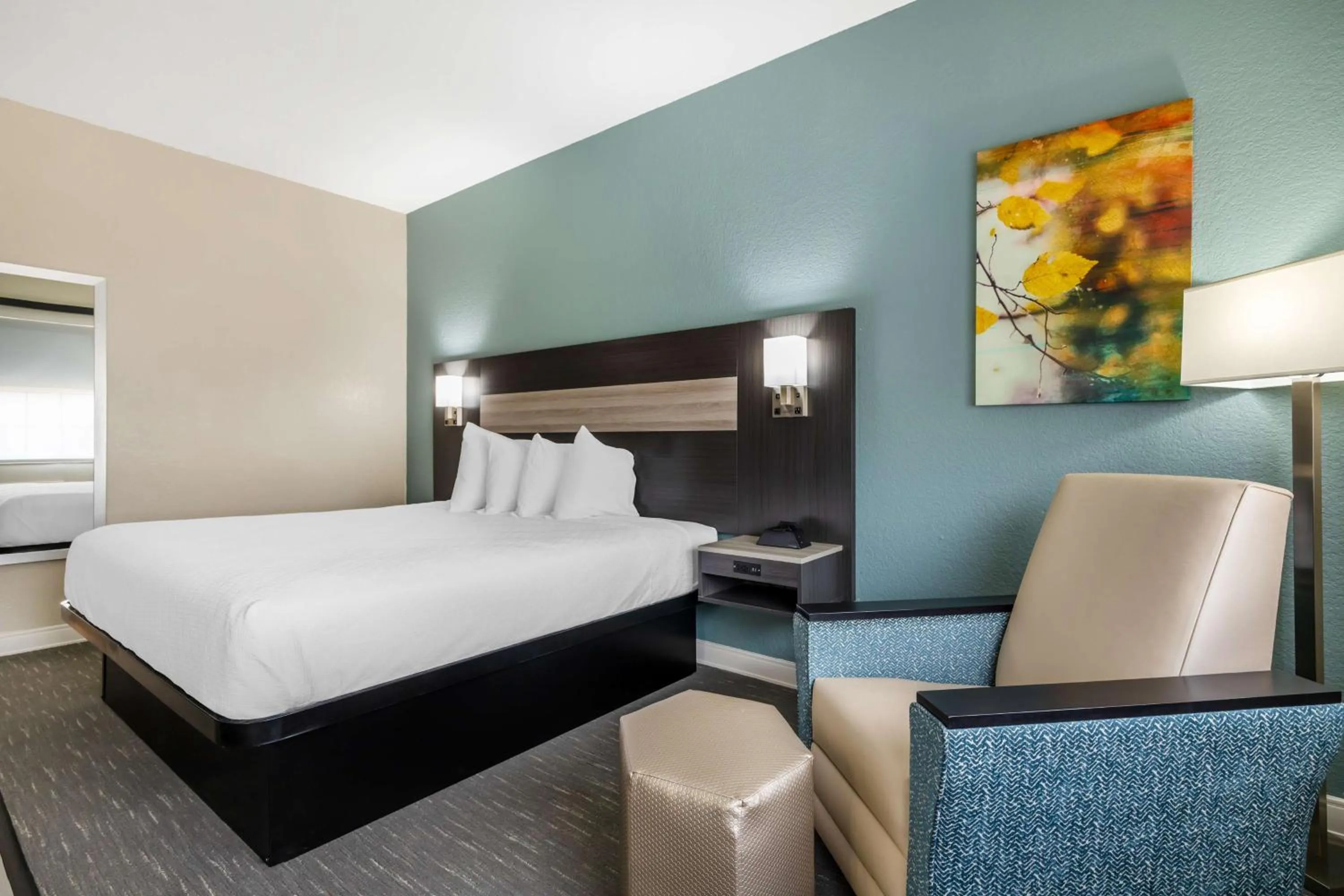 Bedroom, Bed in Best Western Prime Inn & Suites