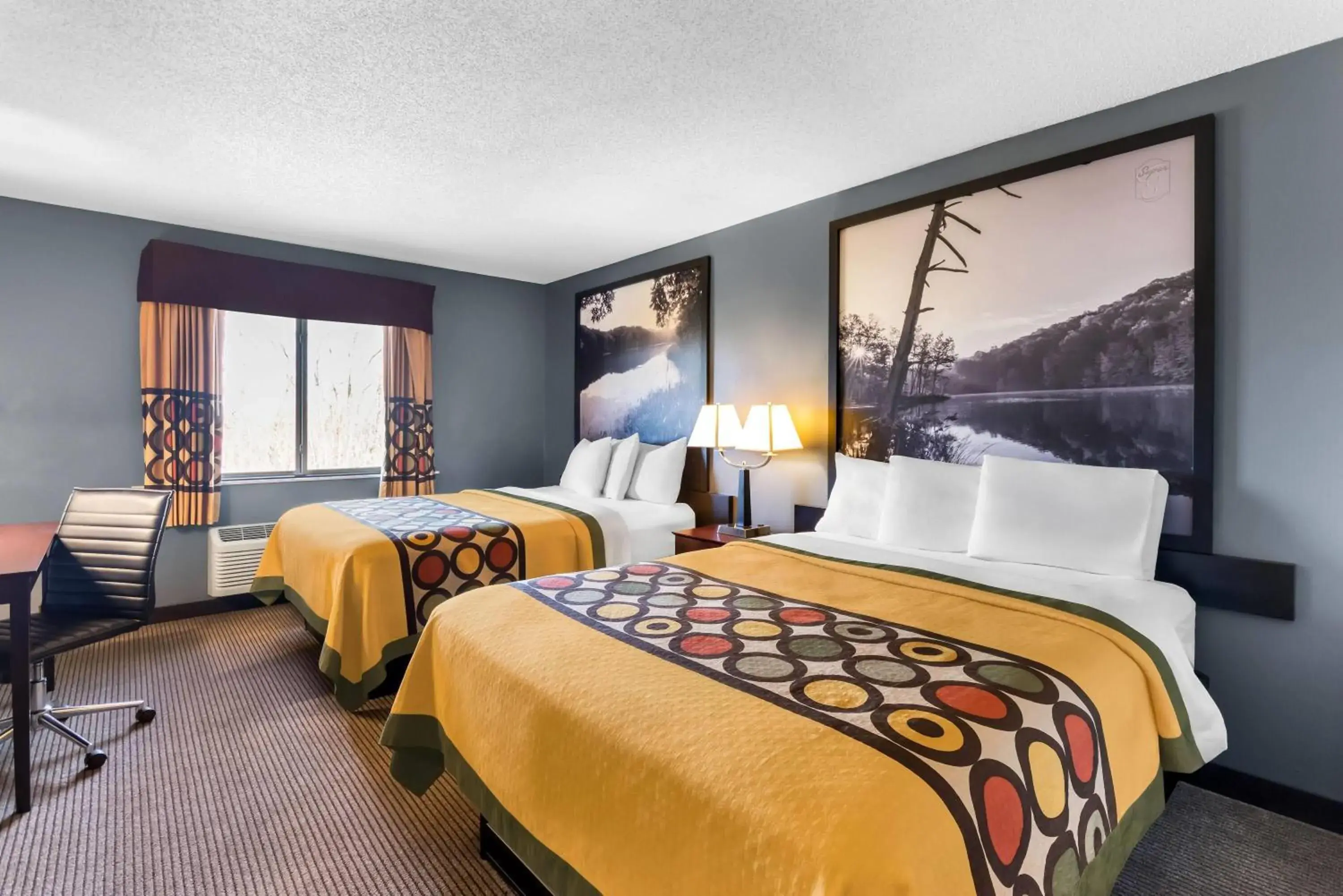 Bed in Super 8 by Wyndham Bloomington University Area Bed in Super 8 by Wyndham Bloomington University Area