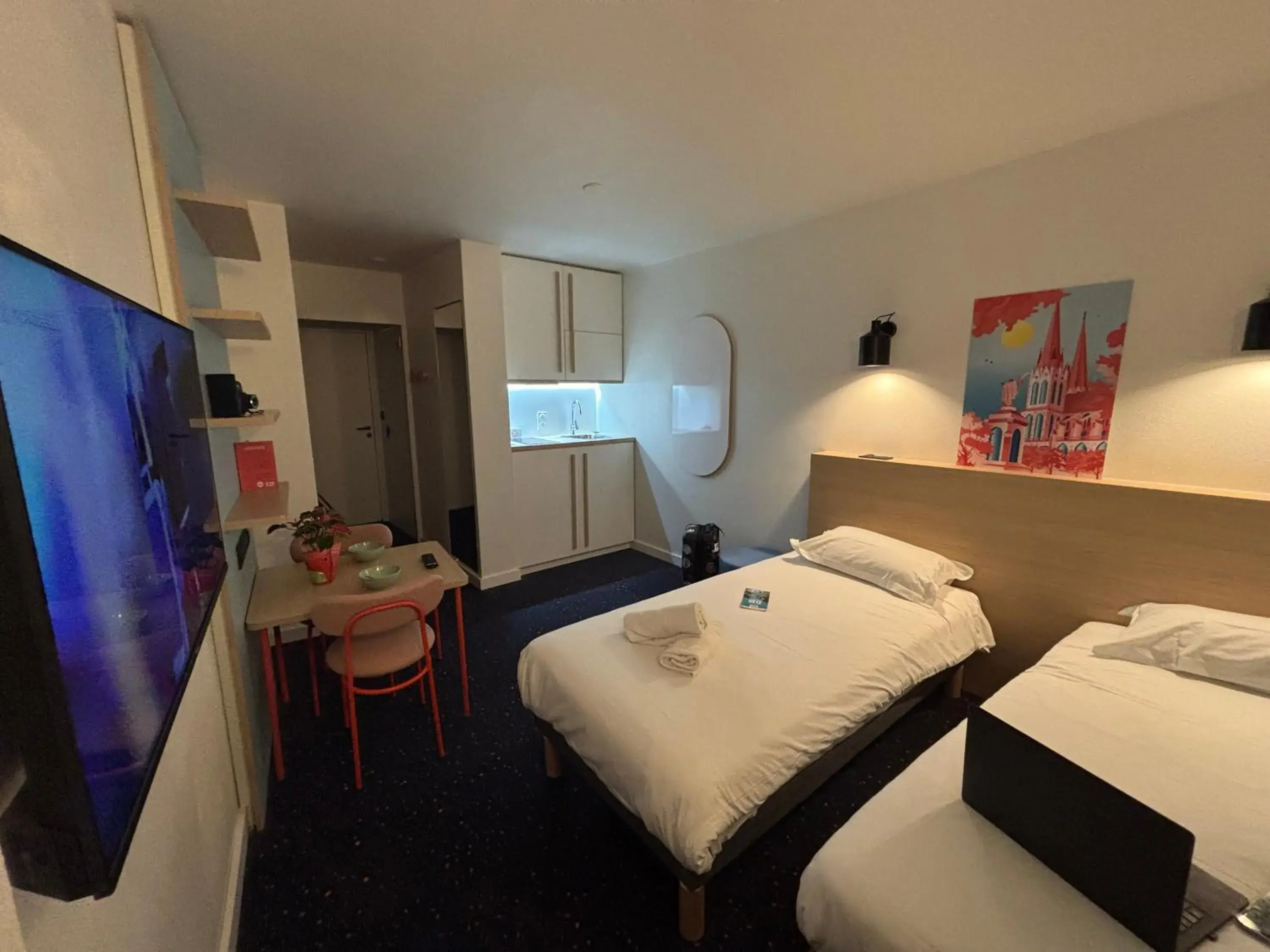 Bed in Hôtel et Résidence Les Lauréades Clermont-Ferrand Centre Jaude Bed in Hôtel et Résidence Les Lauréades Clermont-Ferrand Centre Jaude