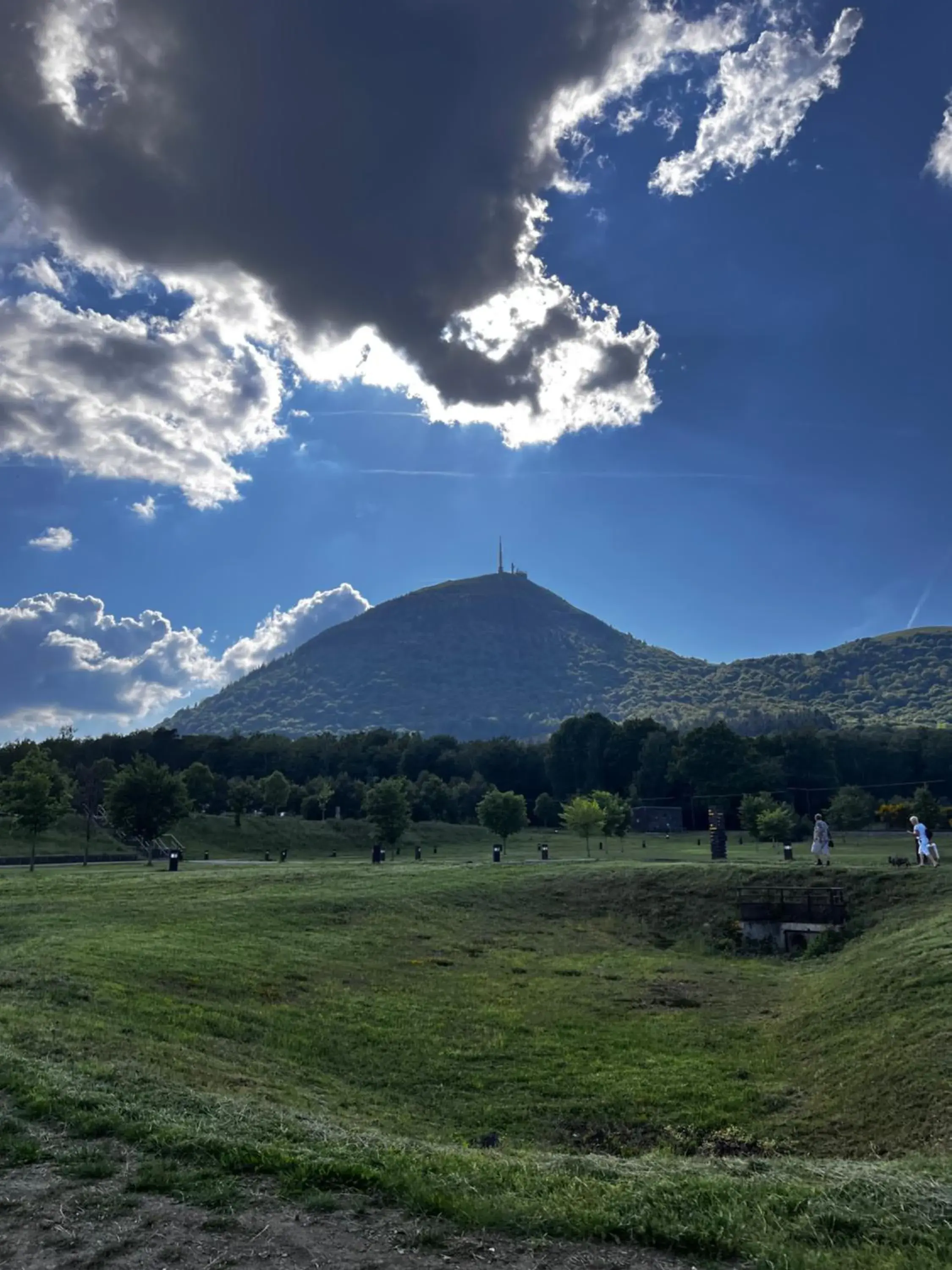 Nearby landmark in Hôtel et Résidence Les Lauréades Clermont-Ferrand Centre Jaude Nearby landmark in Hôtel et Résidence Les Lauréades Clermont-Ferrand Centre Jaude