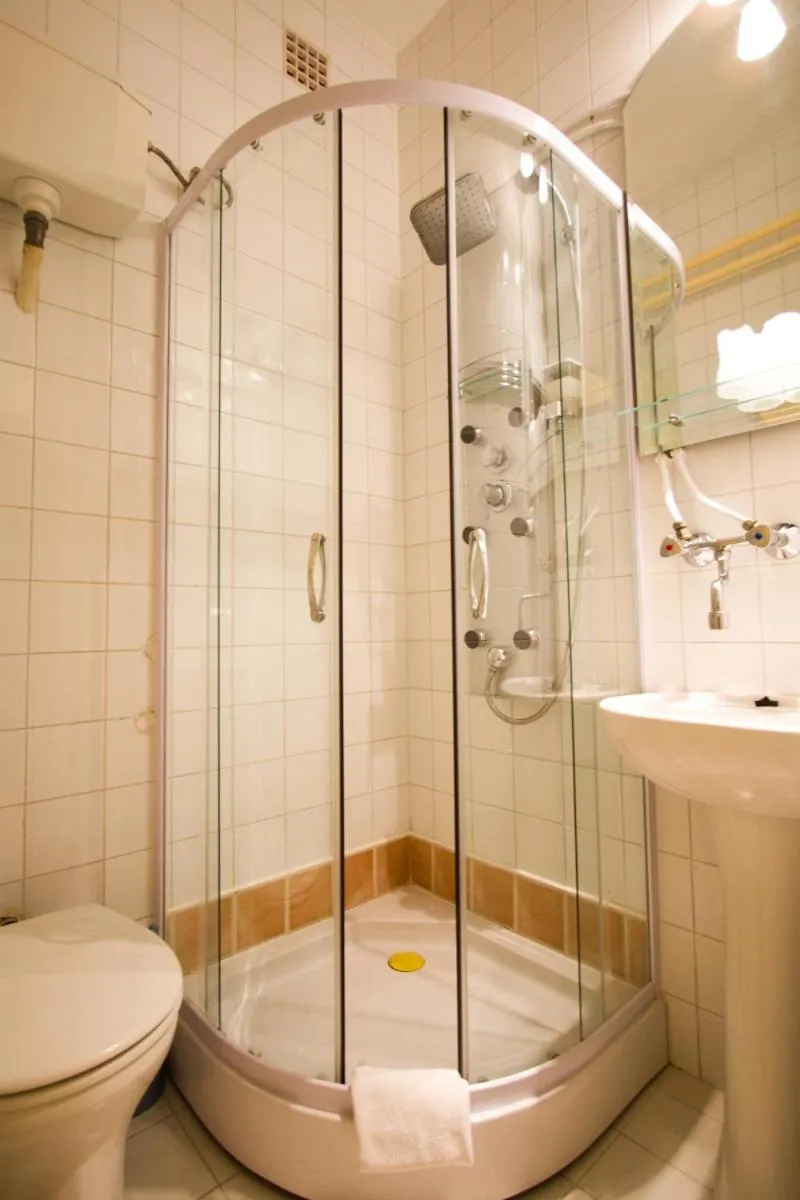 Bathroom in Piknik Wellness Hotel