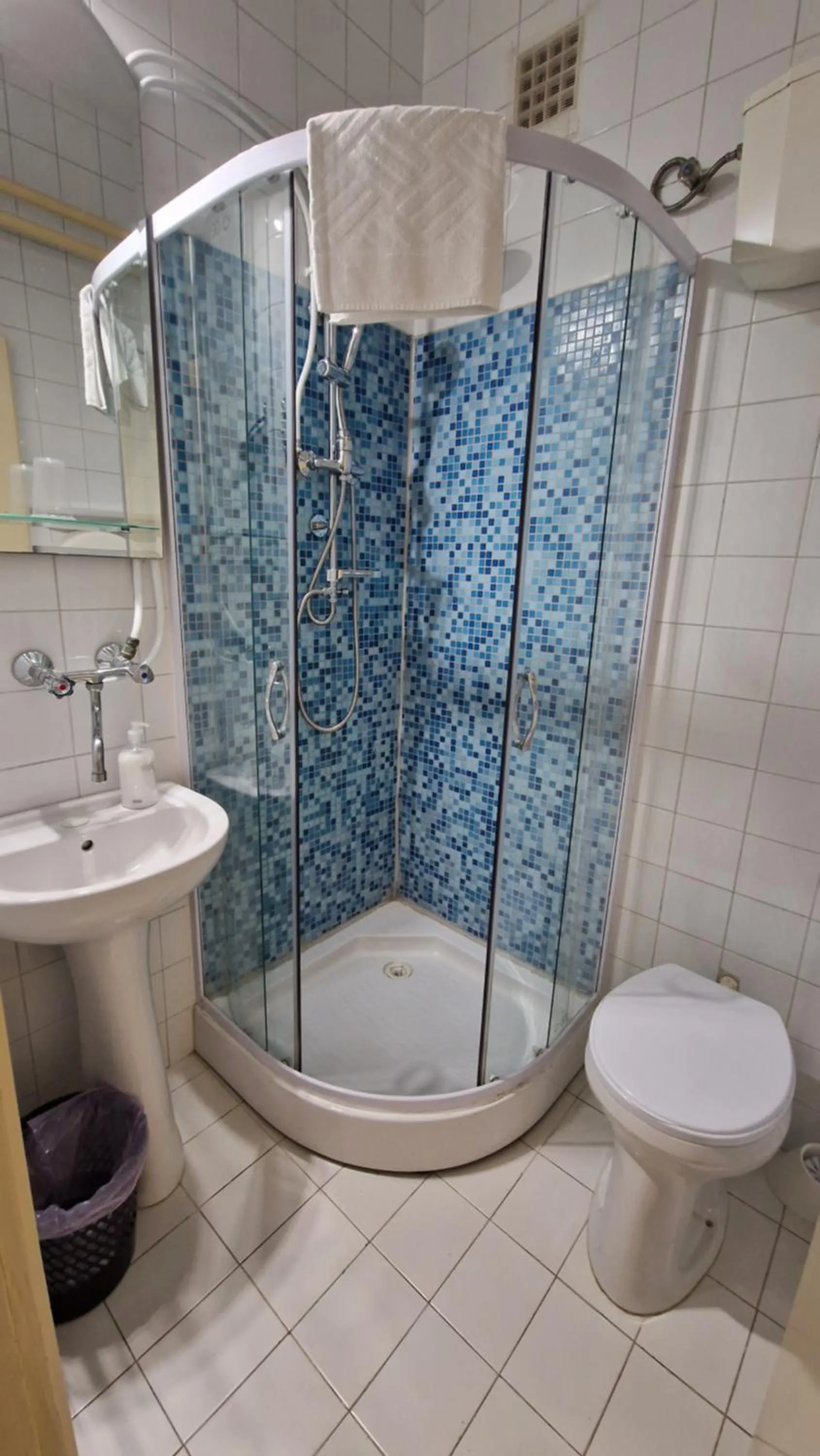 Shower in Piknik Wellness Hotel