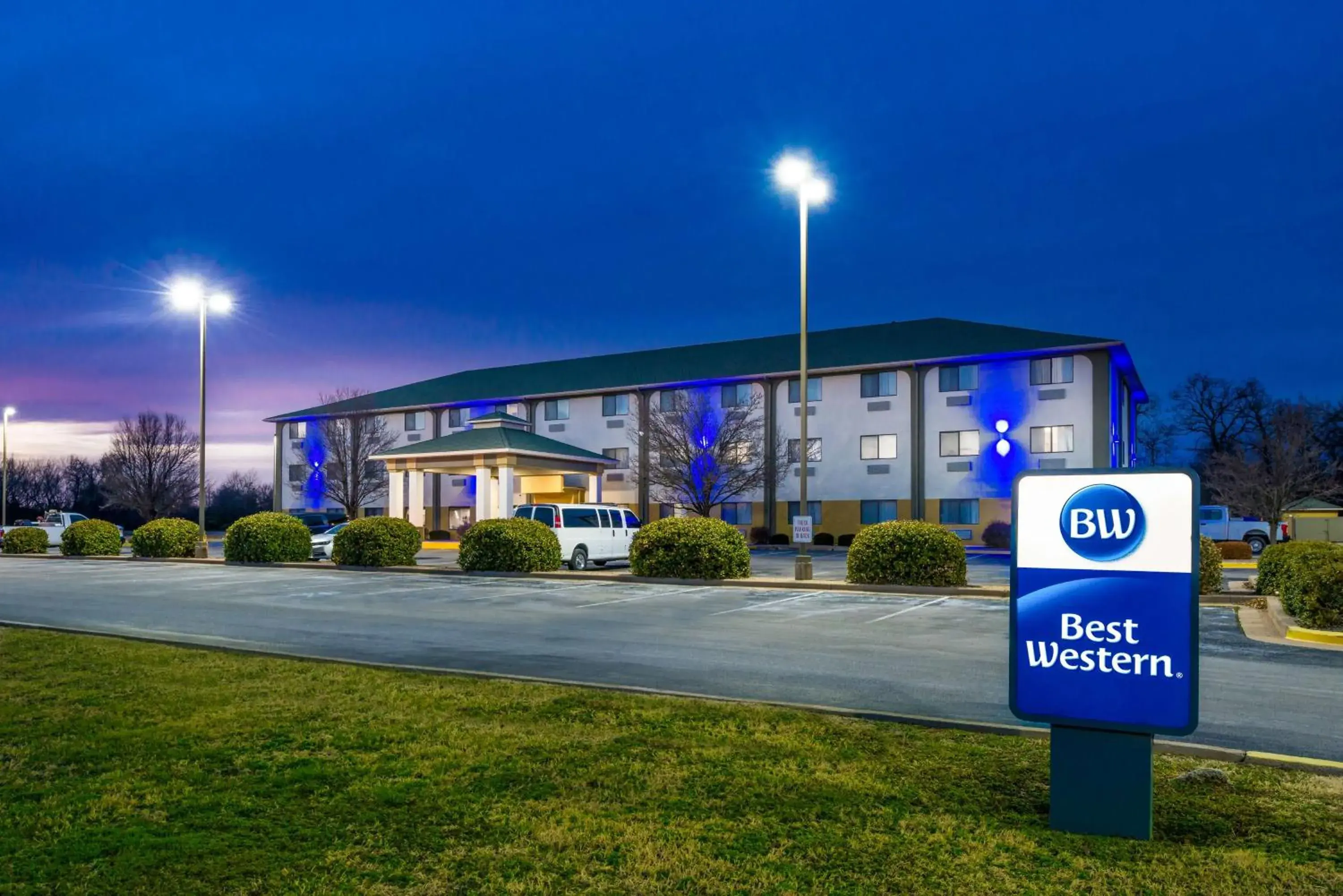 Property building in Best Western Big Spring Lodge Property building in Best Western Big Spring Lodge