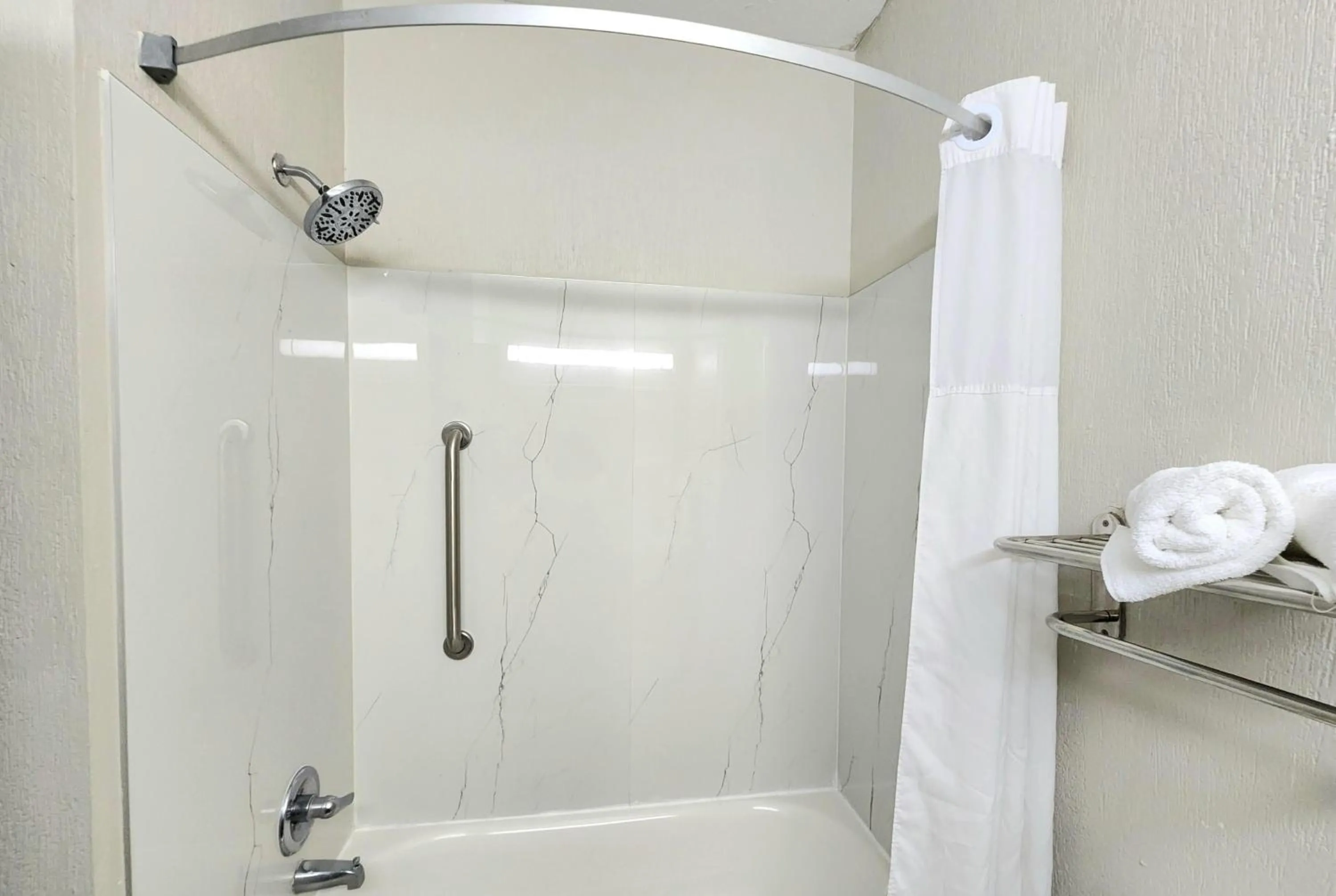 Bathroom in Days Inn by Wyndham Denham Springs-Baton Rouge East