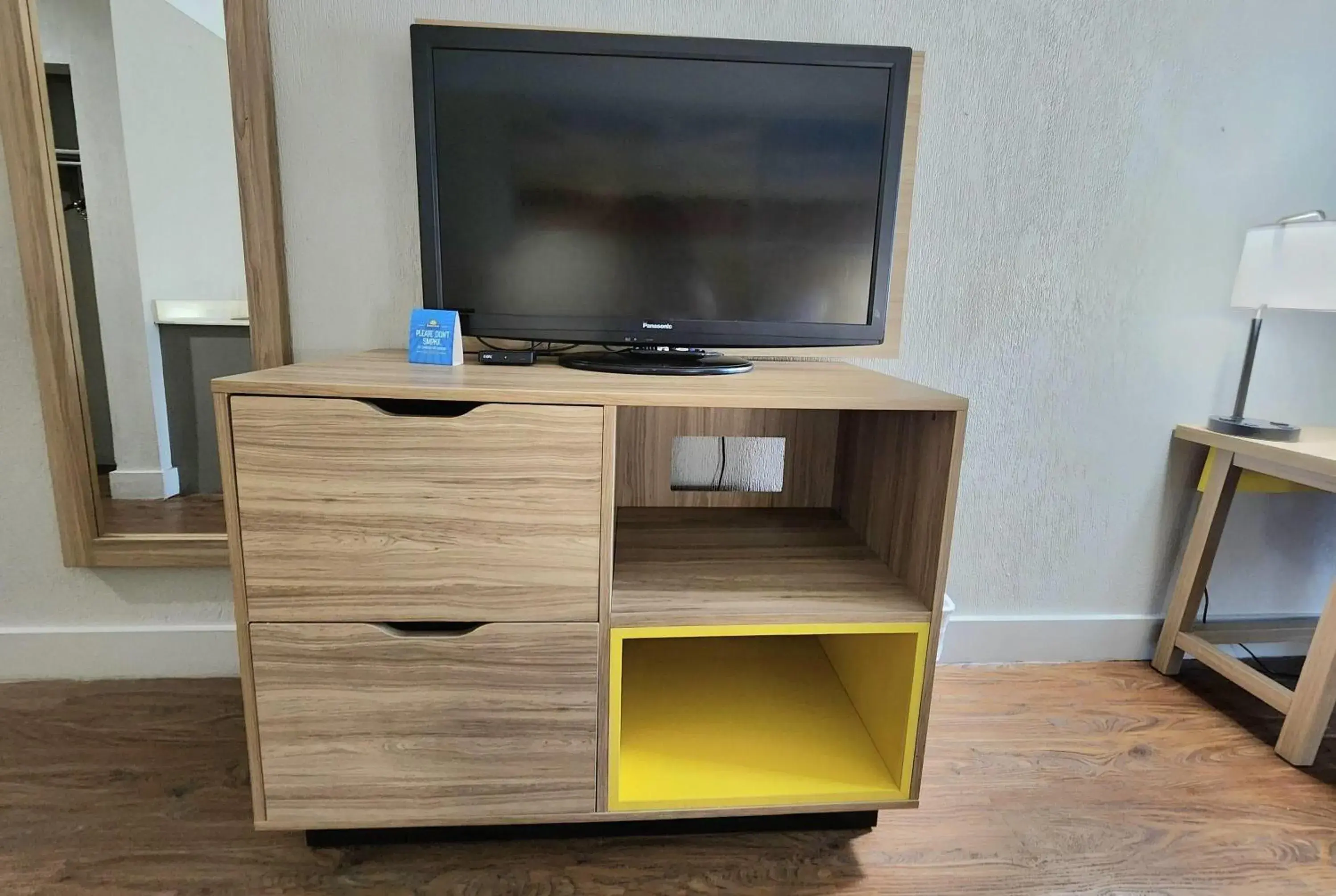 Photo of the whole room in Days Inn by Wyndham Denham Springs-Baton Rouge East Photo of the whole room in Days Inn by Wyndham Denham Springs-Baton Rouge East