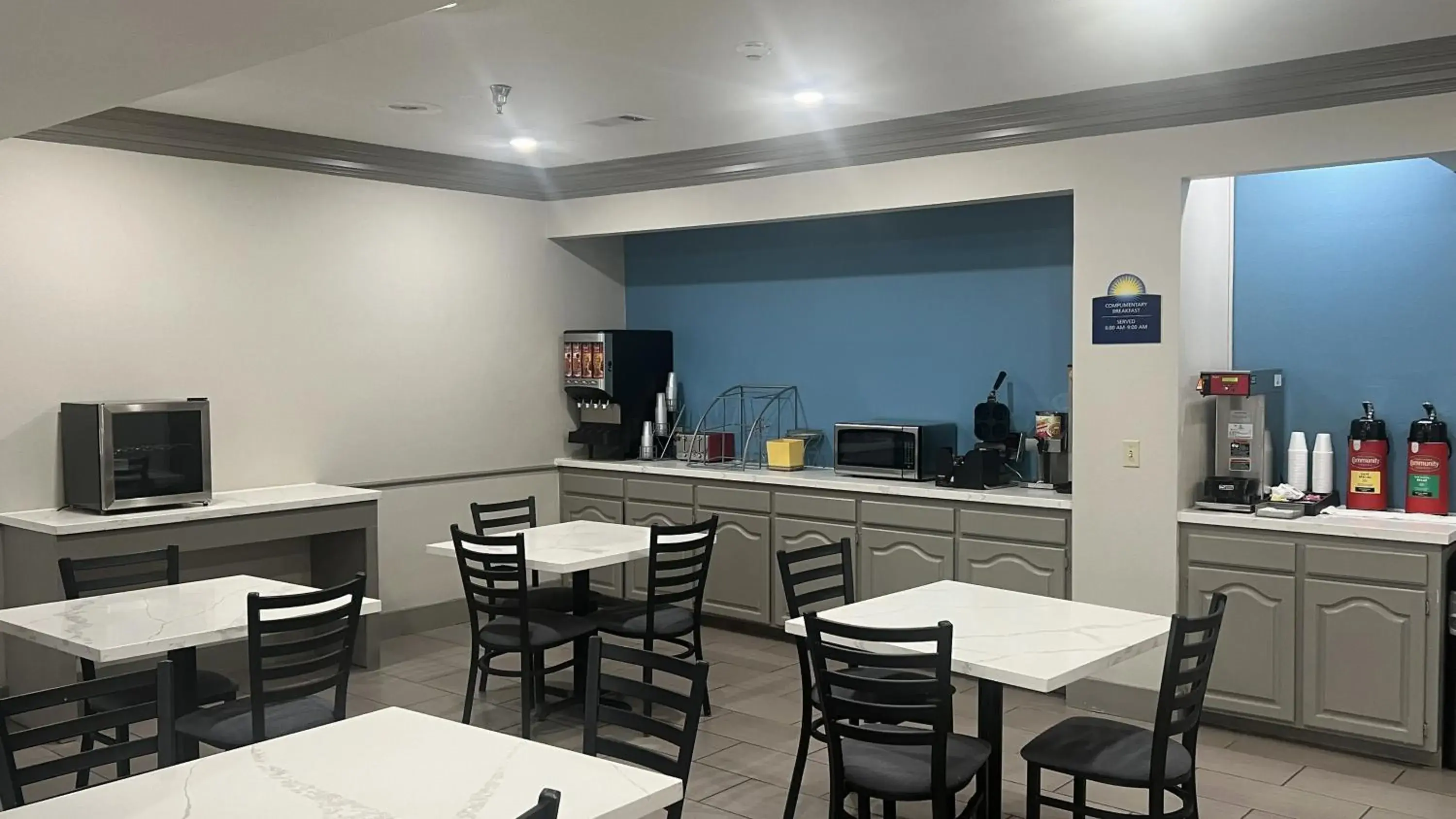 Continental breakfast in Days Inn by Wyndham Denham Springs-Baton Rouge East Continental breakfast in Days Inn by Wyndham Denham Springs-Baton Rouge East