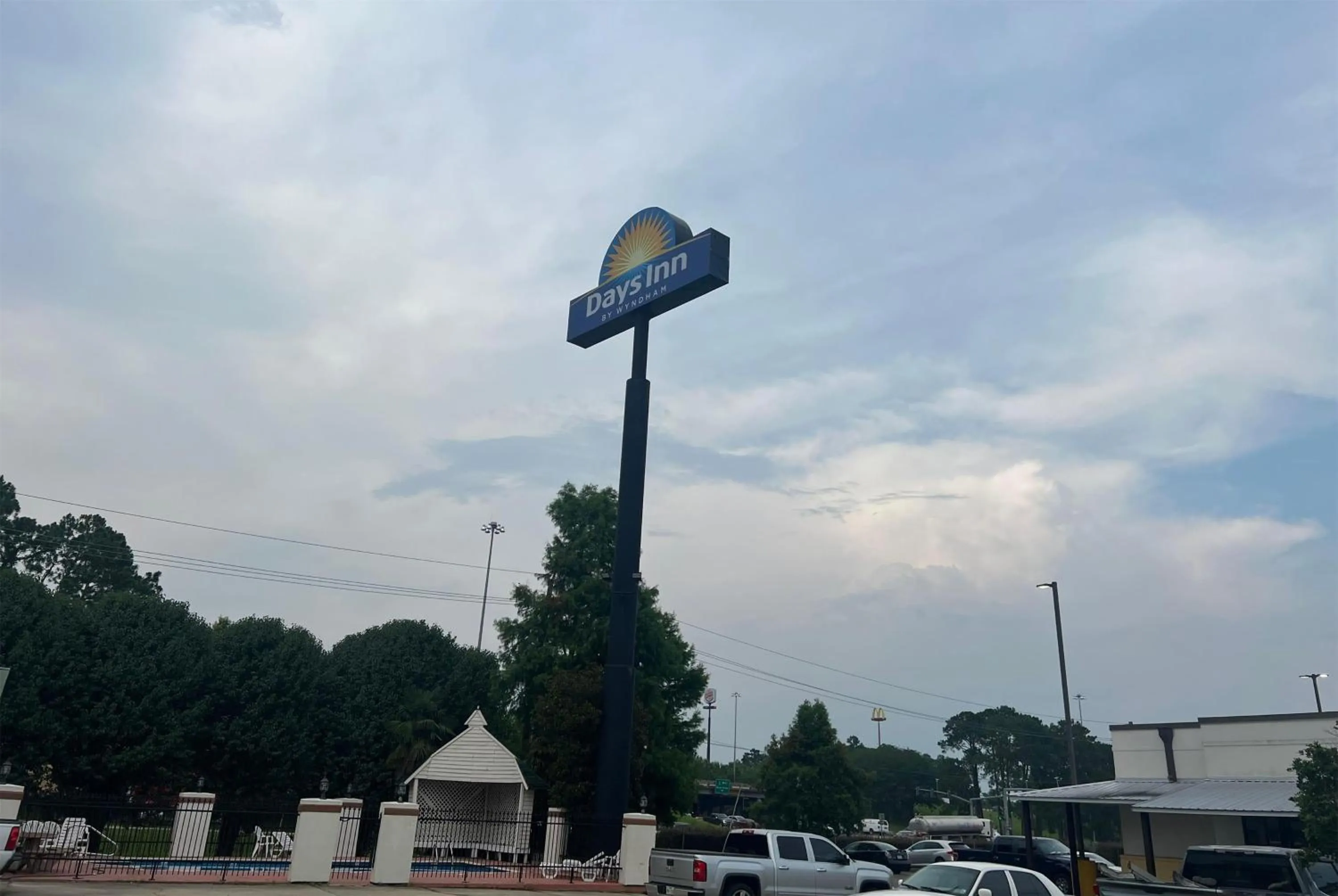 Property building in Days Inn by Wyndham Denham Springs-Baton Rouge East
