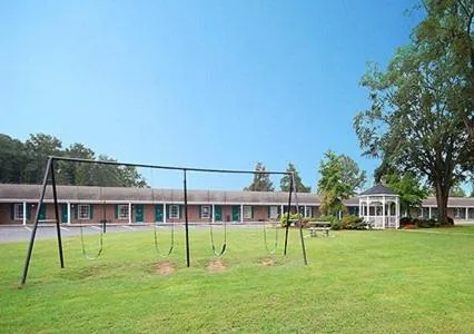 Children play ground in Ambassador Inn