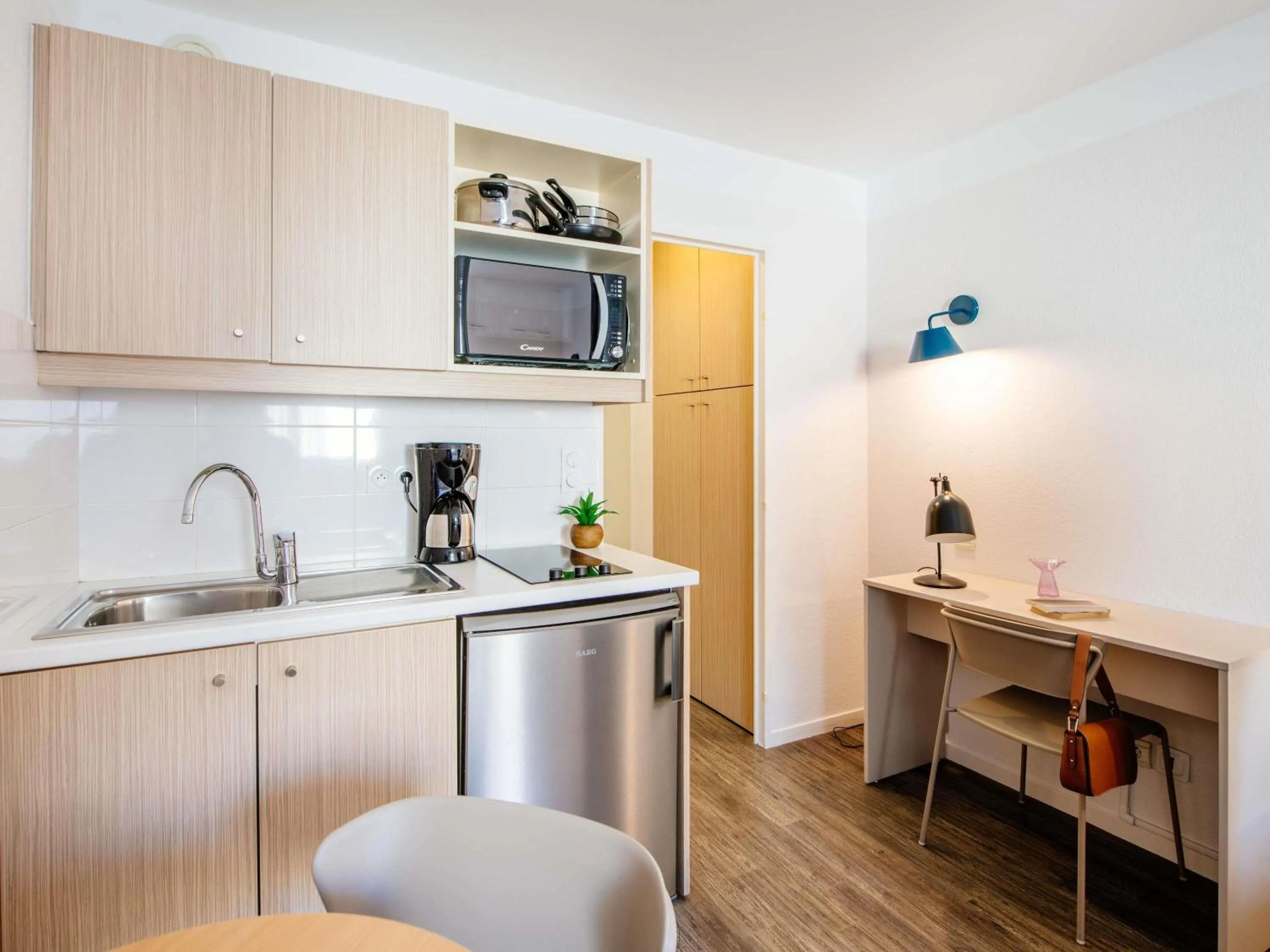 Bedroom in Aparthotel Adagio Access Marseille Prado Périer