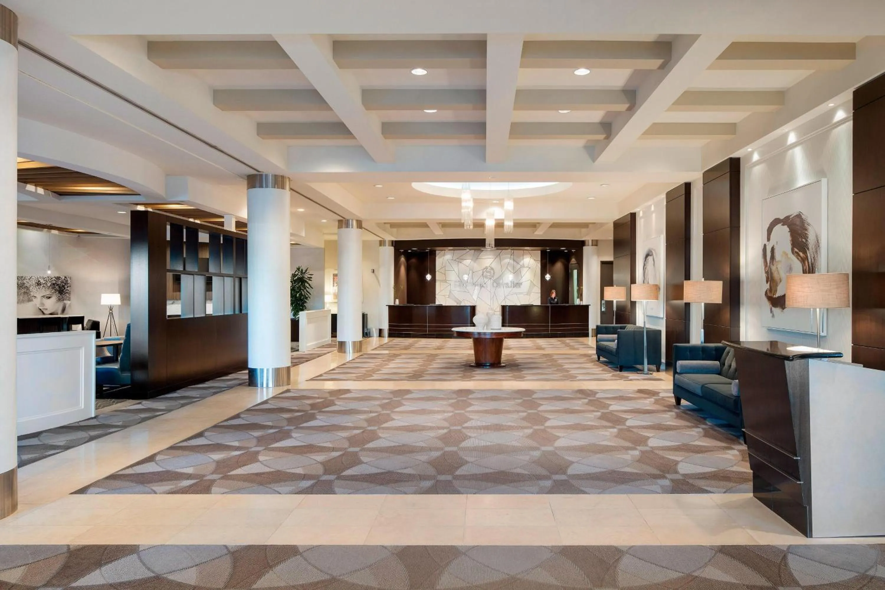Lobby or reception in Sheraton Cavalier Calgary Hotel