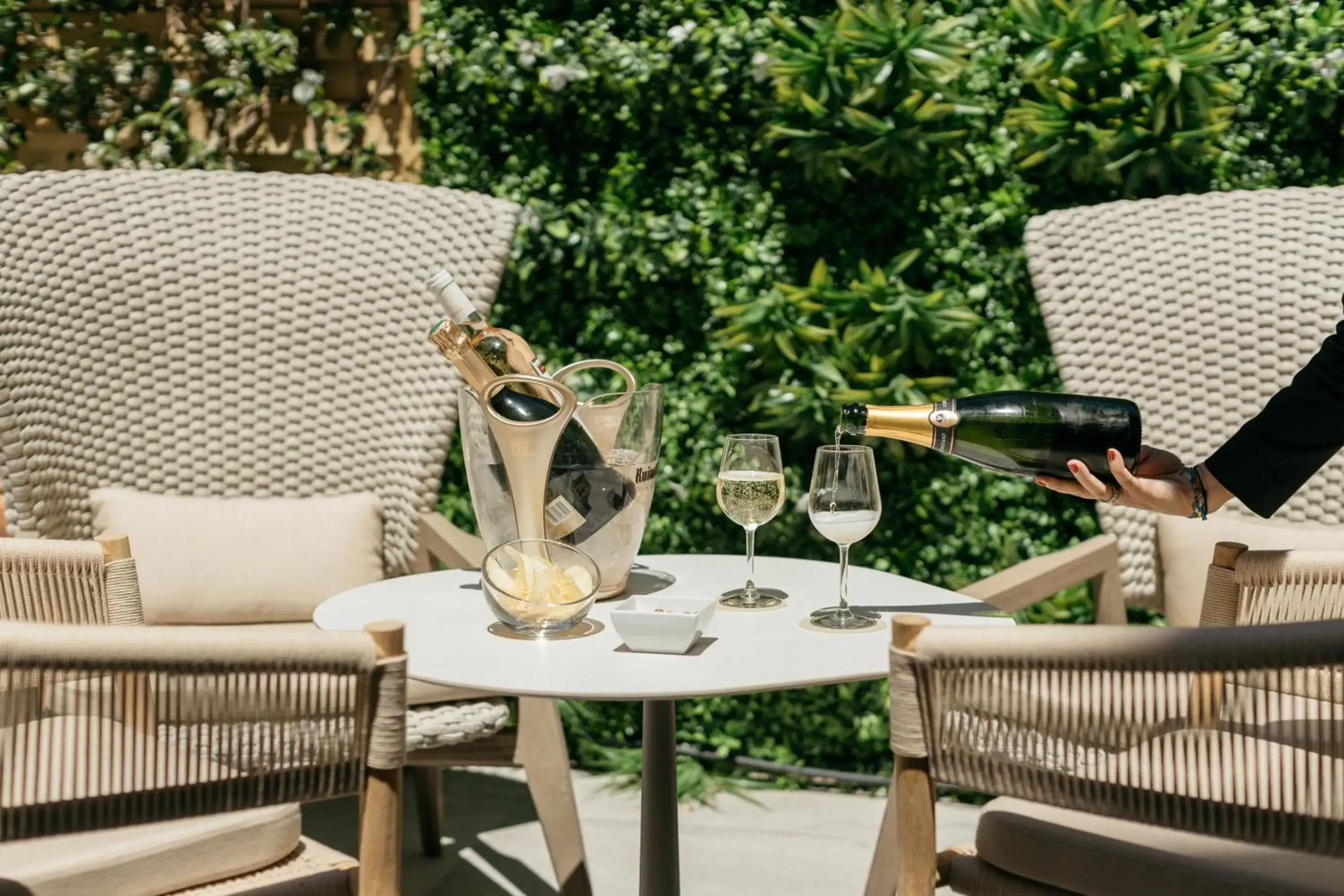 Balcony/Terrace in Hôtel Cézanne Boutique-Hôtel