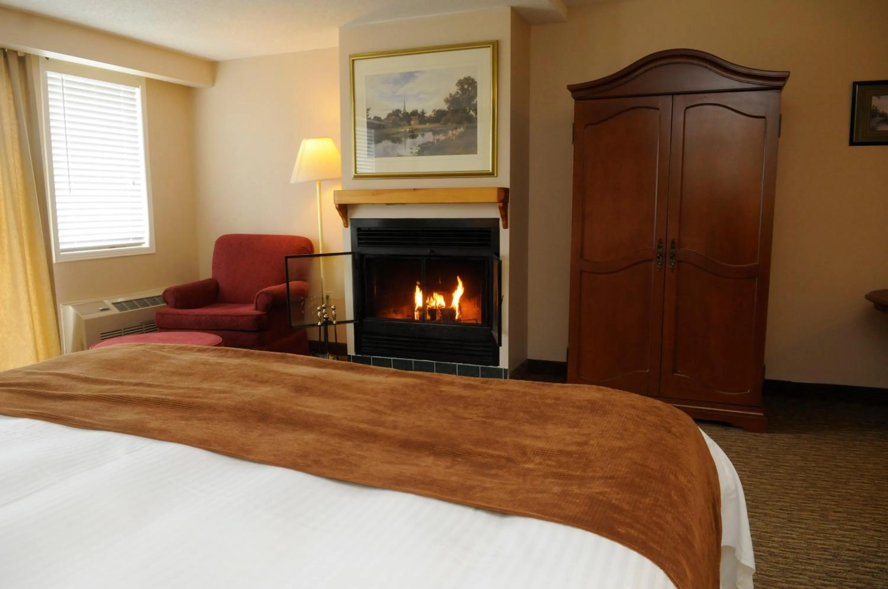 Decorative detail, Bed in Sherwood Inn