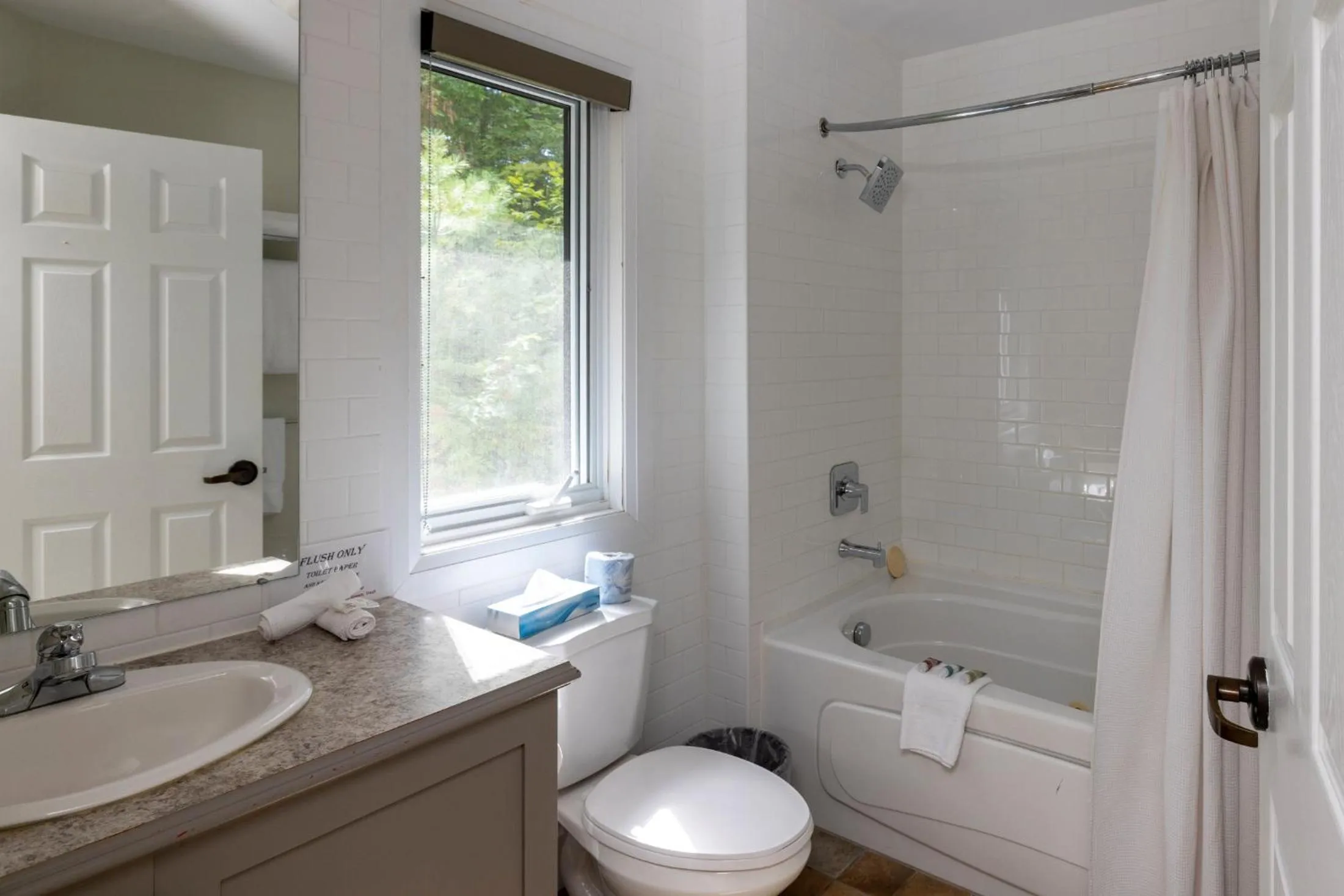 Shower in Sherwood Inn