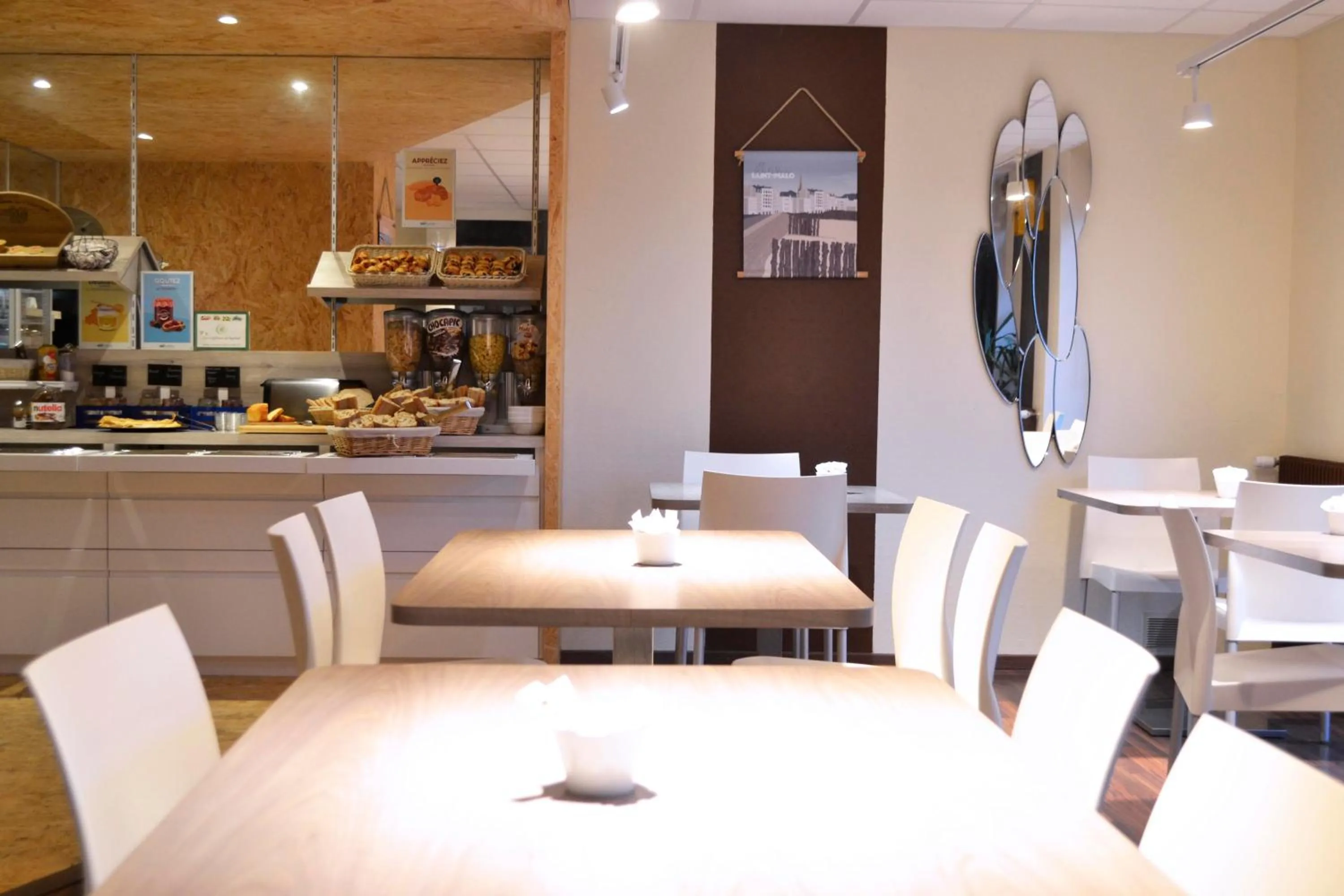 Brit Hotel Le Surcouf