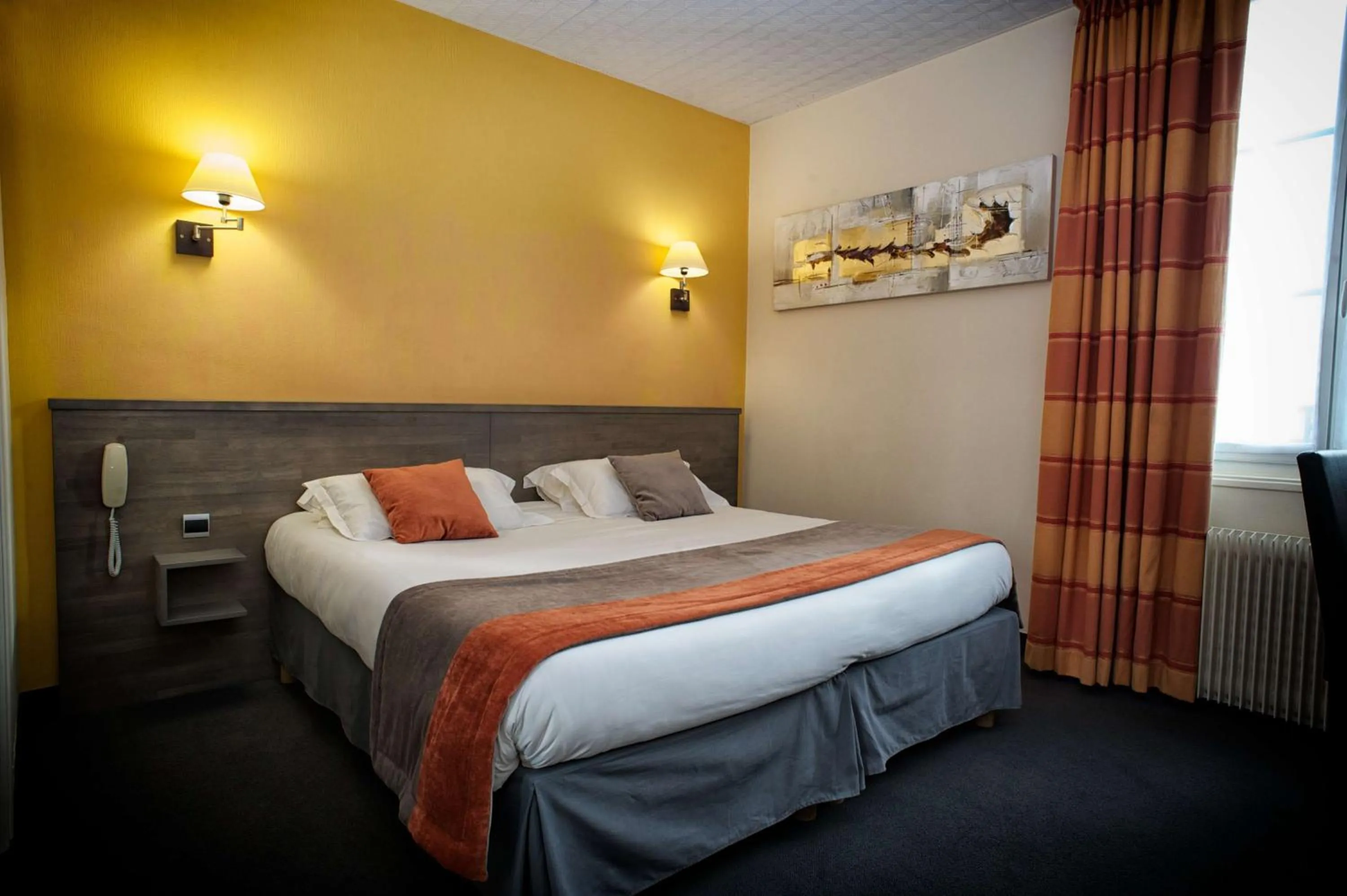 Bedroom, Bed in Brit Hotel Le Surcouf