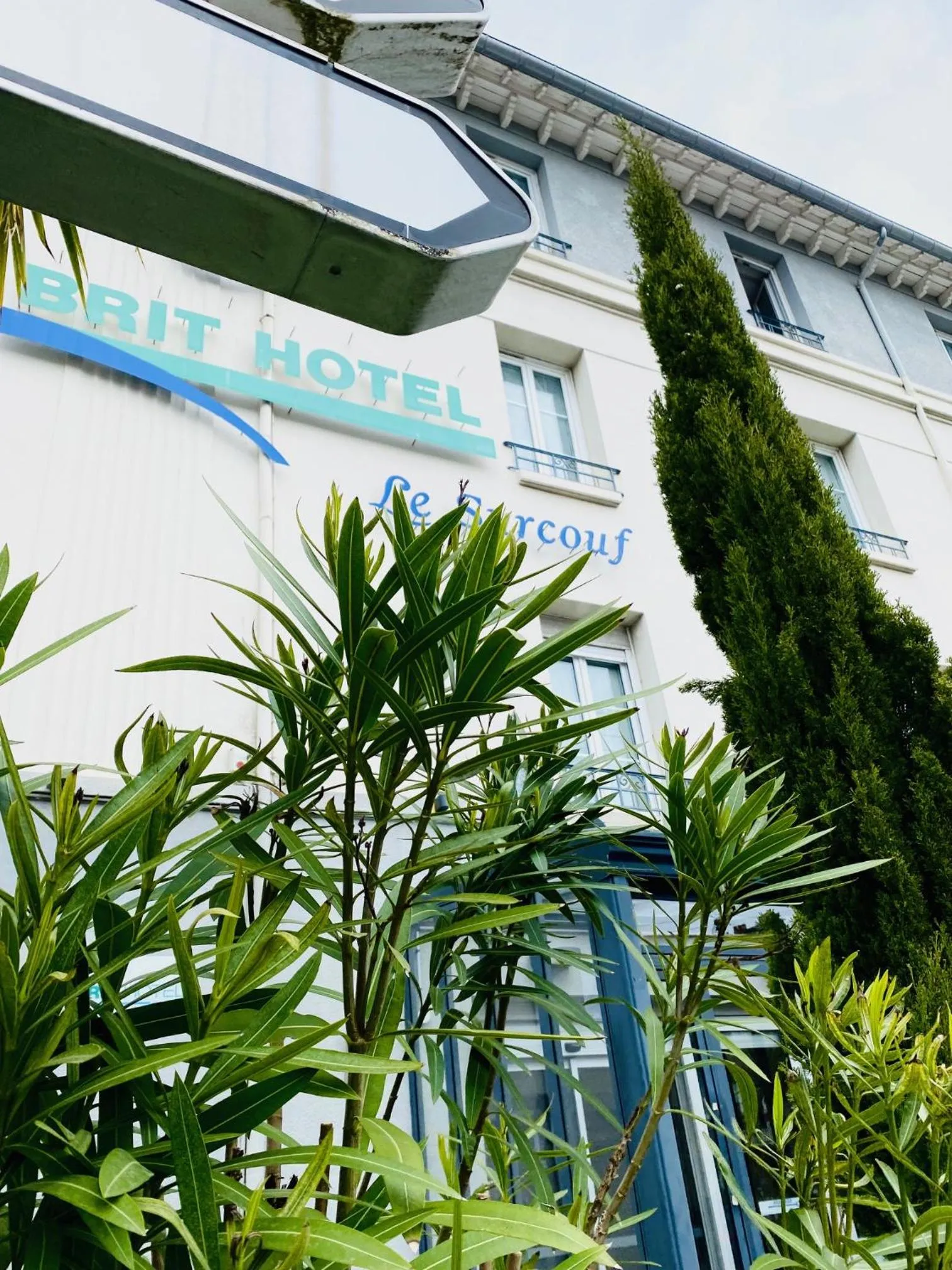 Brit Hotel Le Surcouf