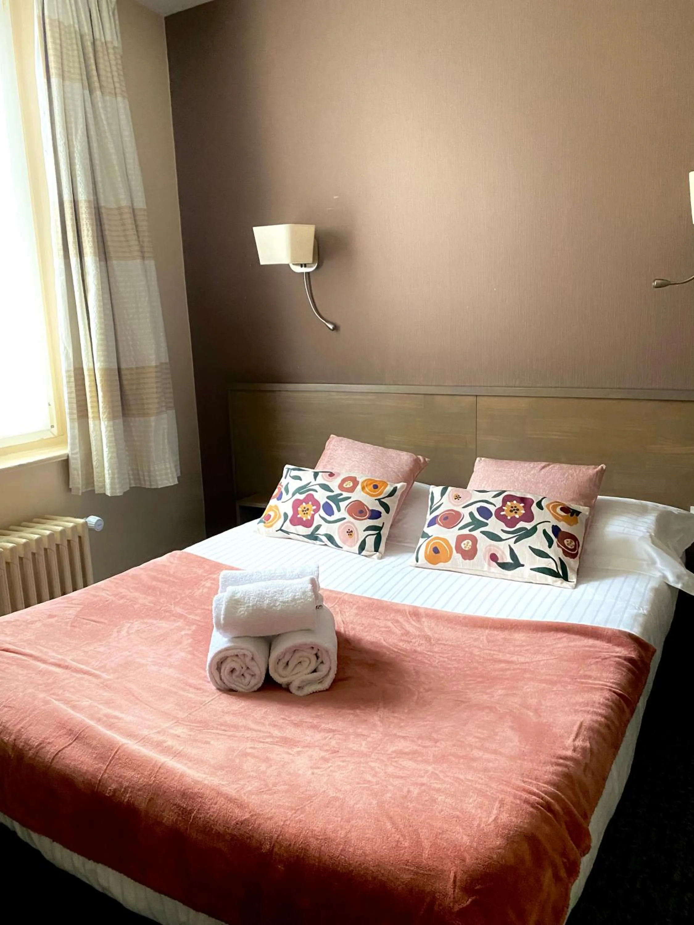 Bed in Brit Hotel Le Surcouf