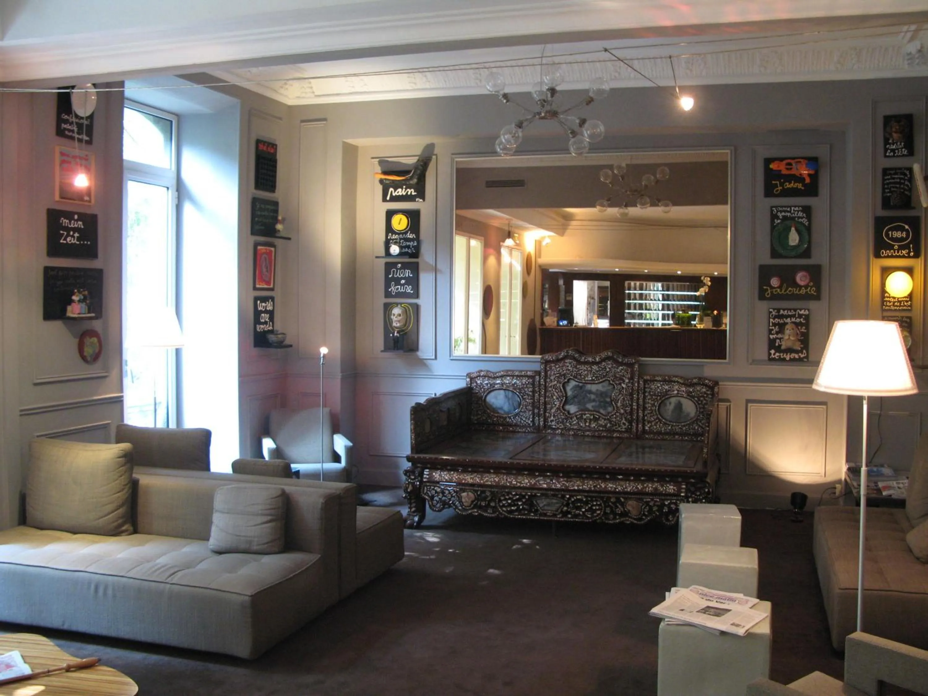 Lobby or reception in Le Windsor, Jungle Art Hotel