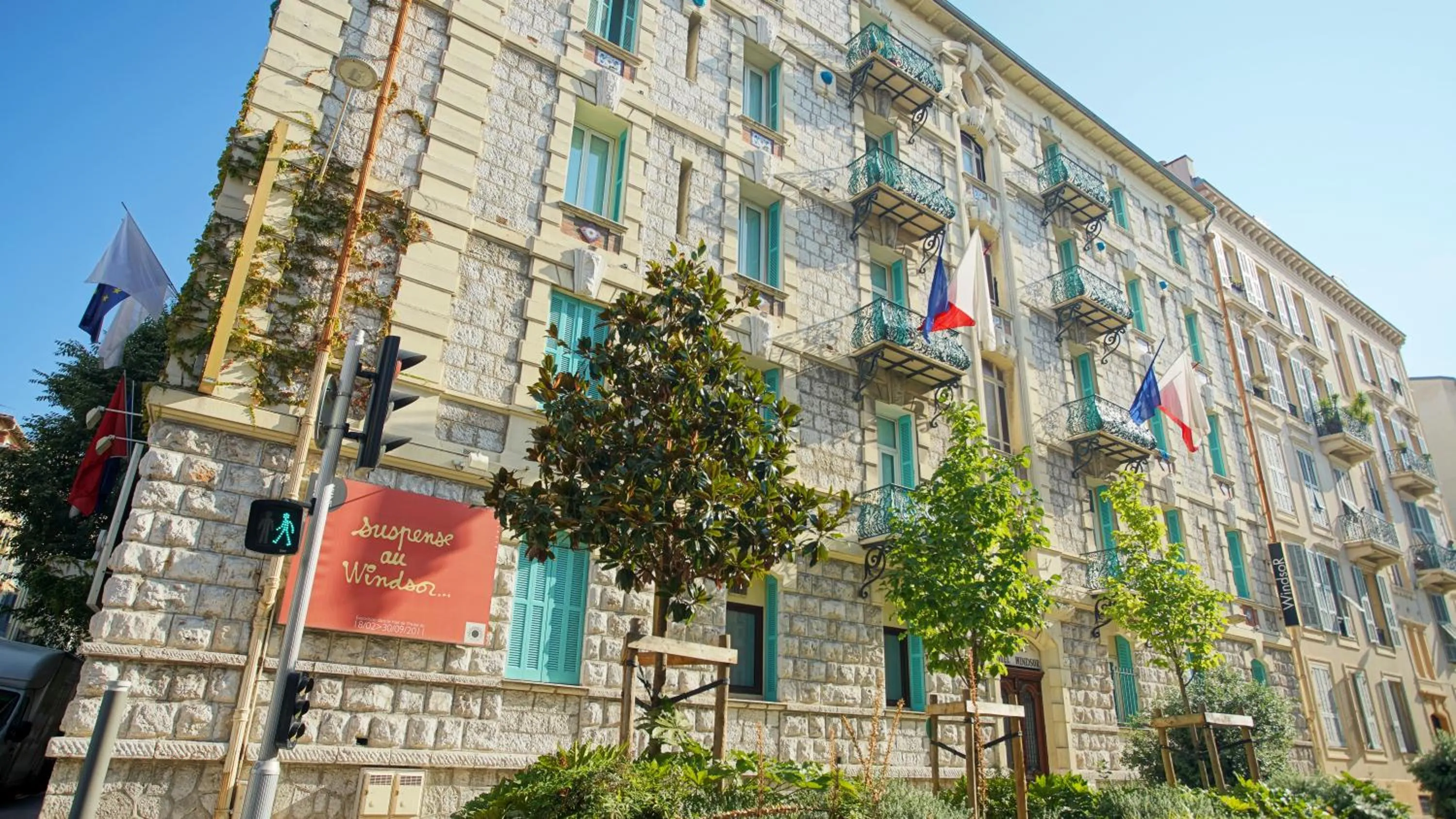 Property building in Le Windsor, Jungle Art Hotel